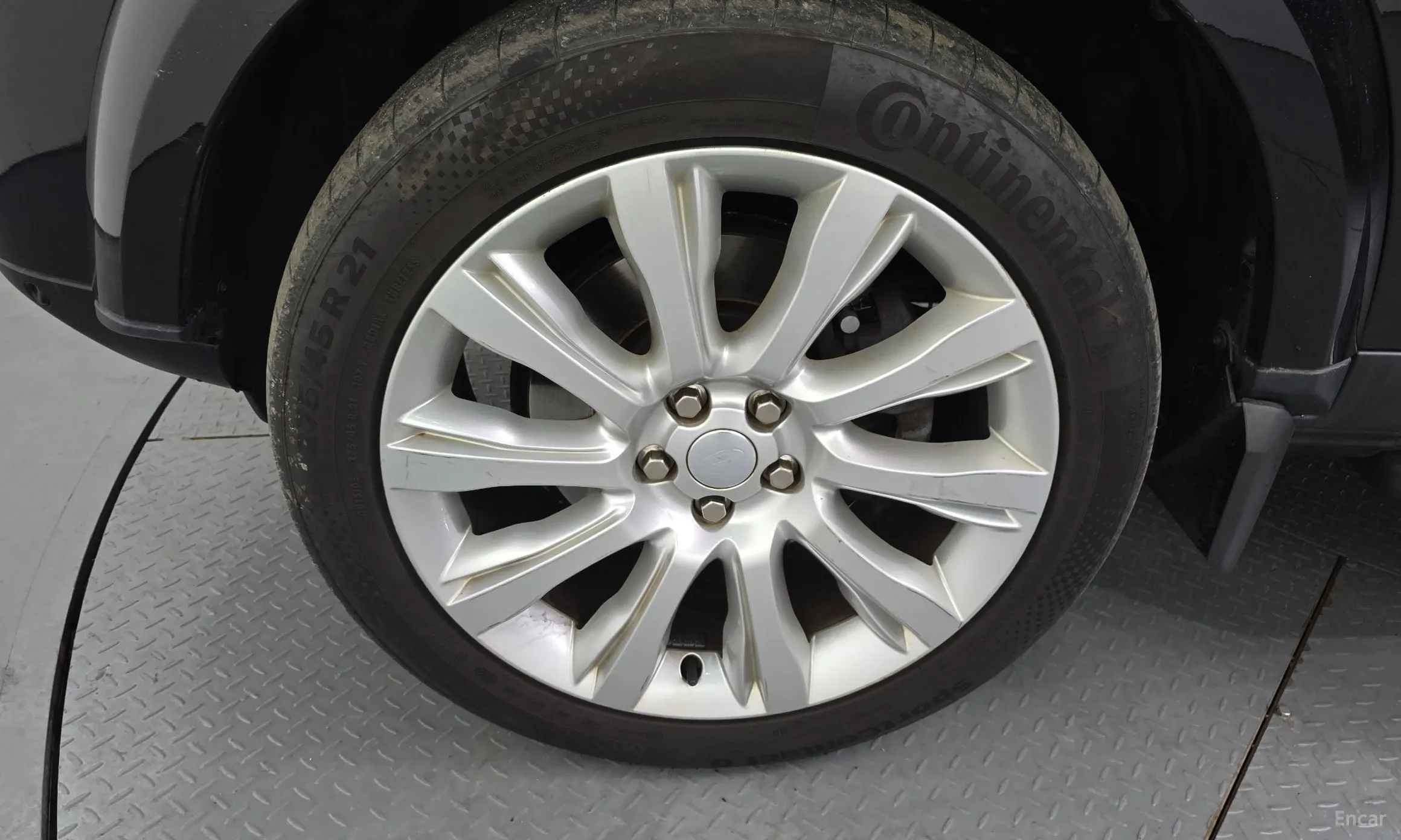 Land Rover Discovery 4 превью 5