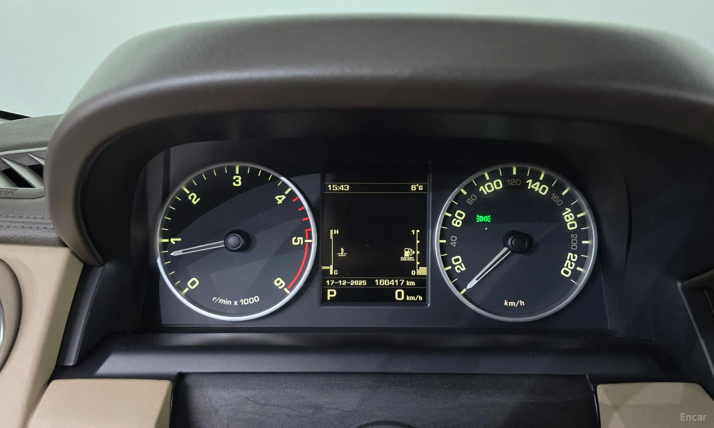 Land Rover Discovery 4 превью 8
