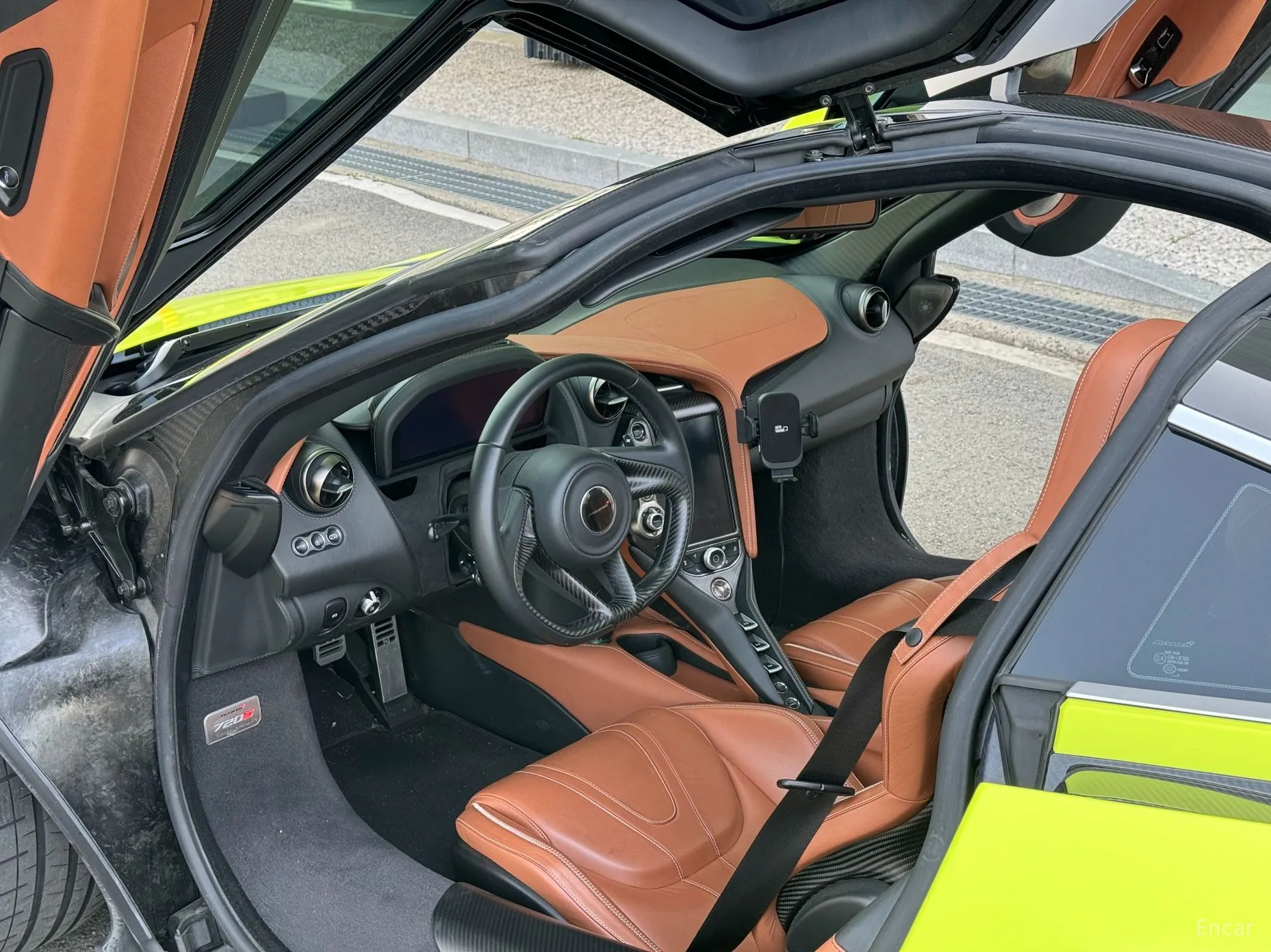 McLaren 720S превью 11