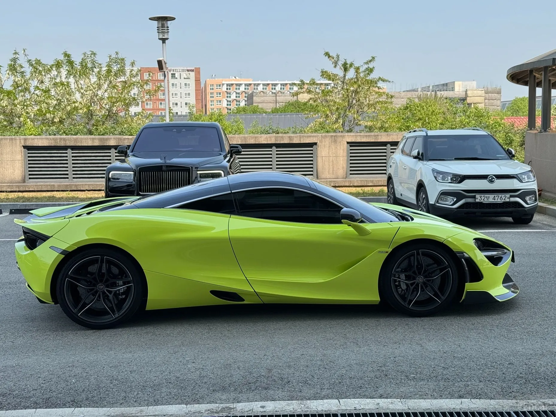 McLaren 720S превью 9