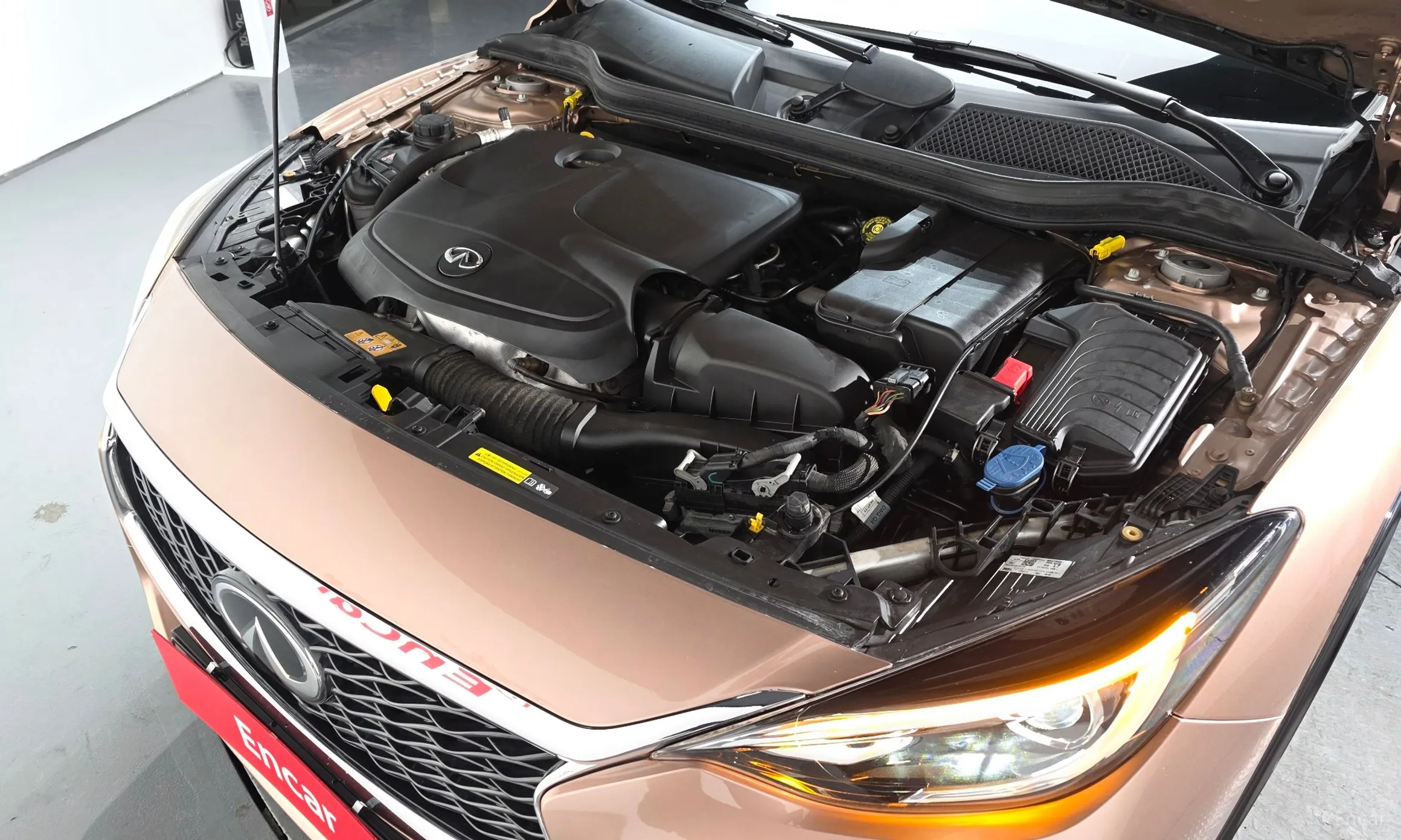 Infiniti Q30 превью 6