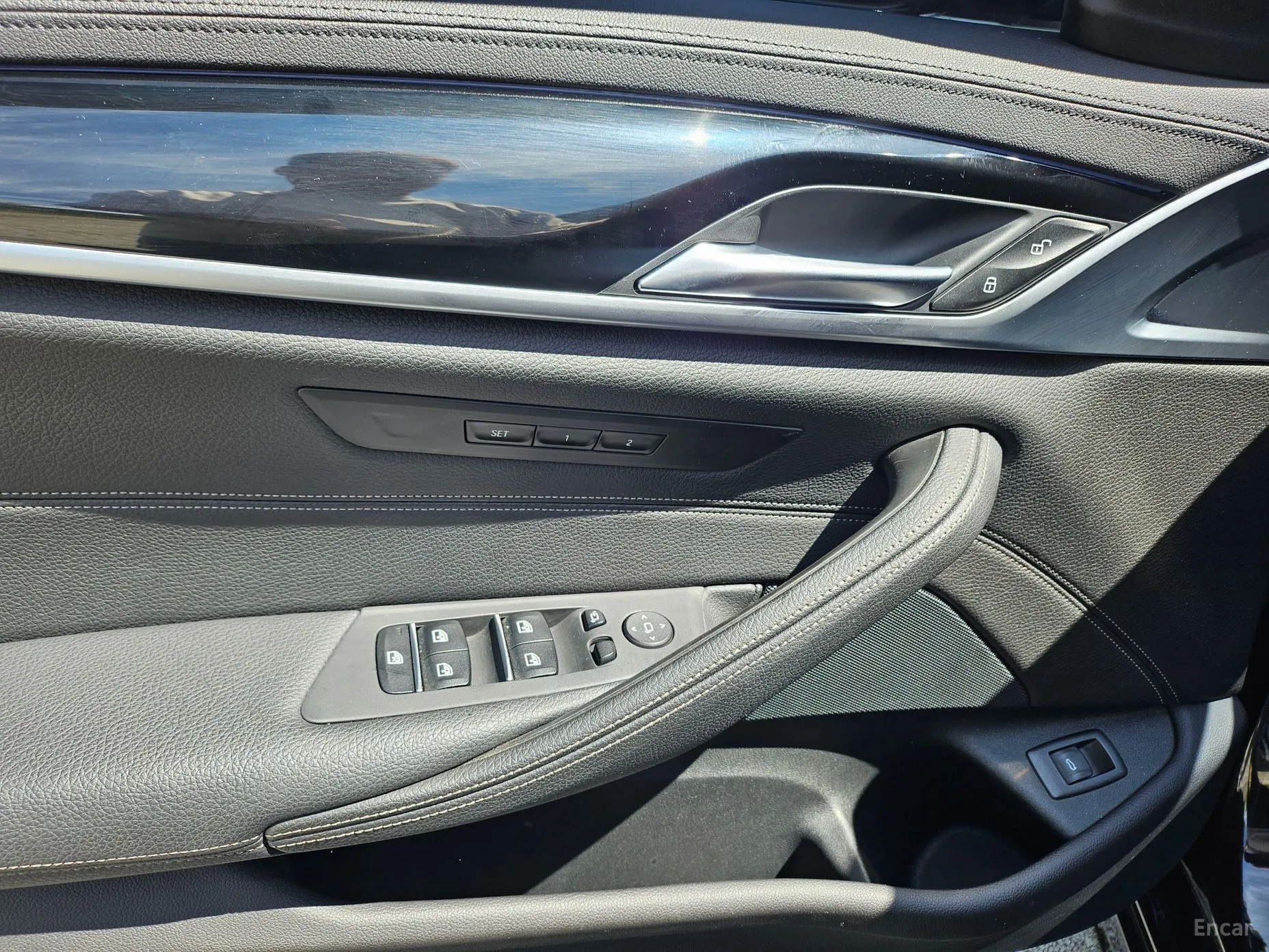 BMW 5 Series (G30) превью 11