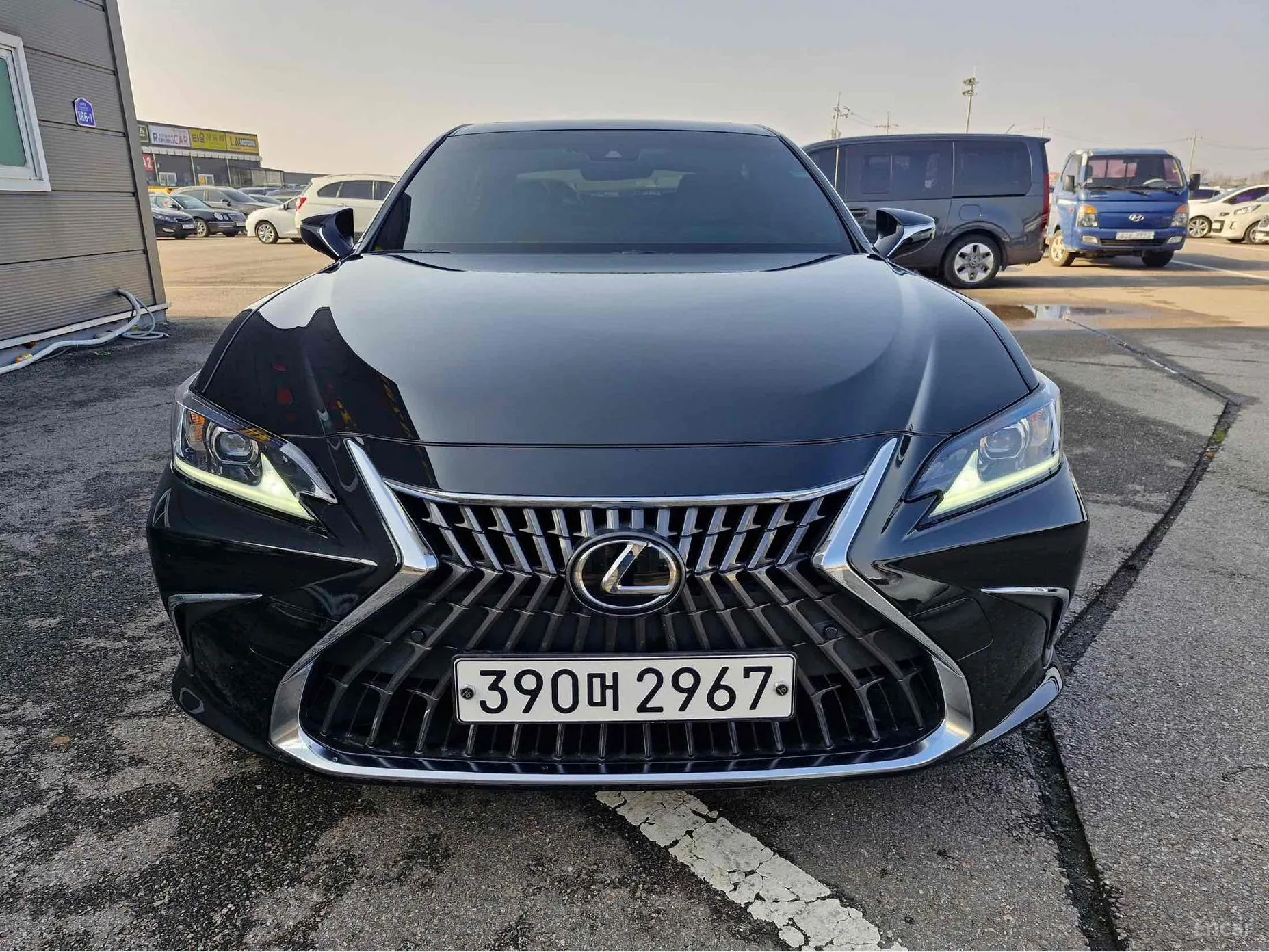 Lexus ES300h 7th Generation