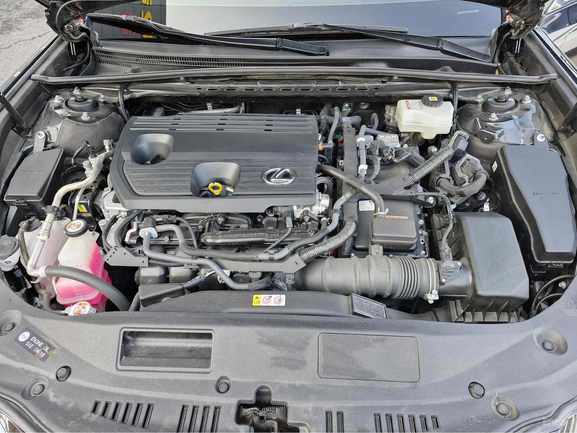 Lexus ES300h 7th Generation превью 17