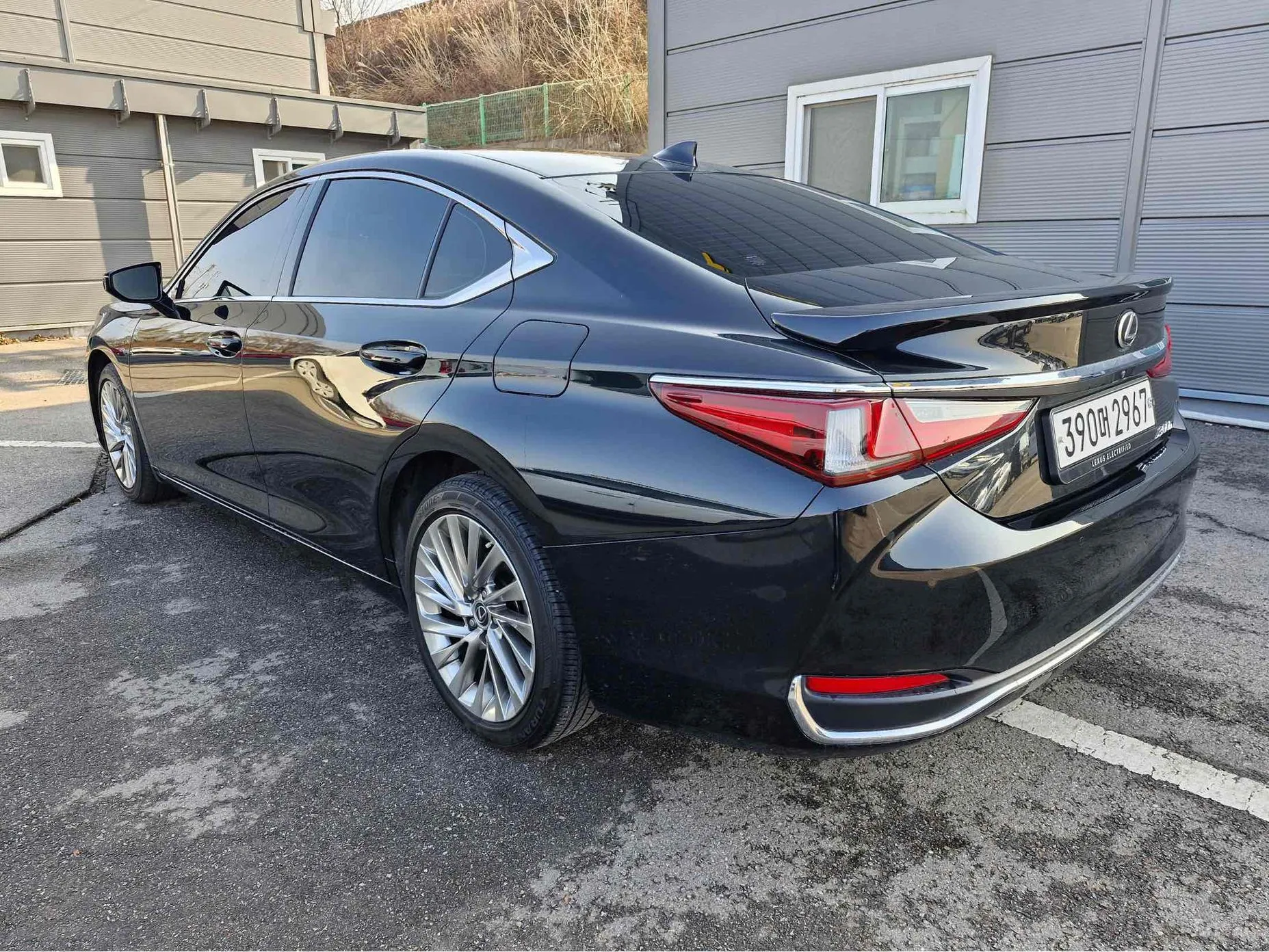 Lexus ES300h 7th Generation превью 6