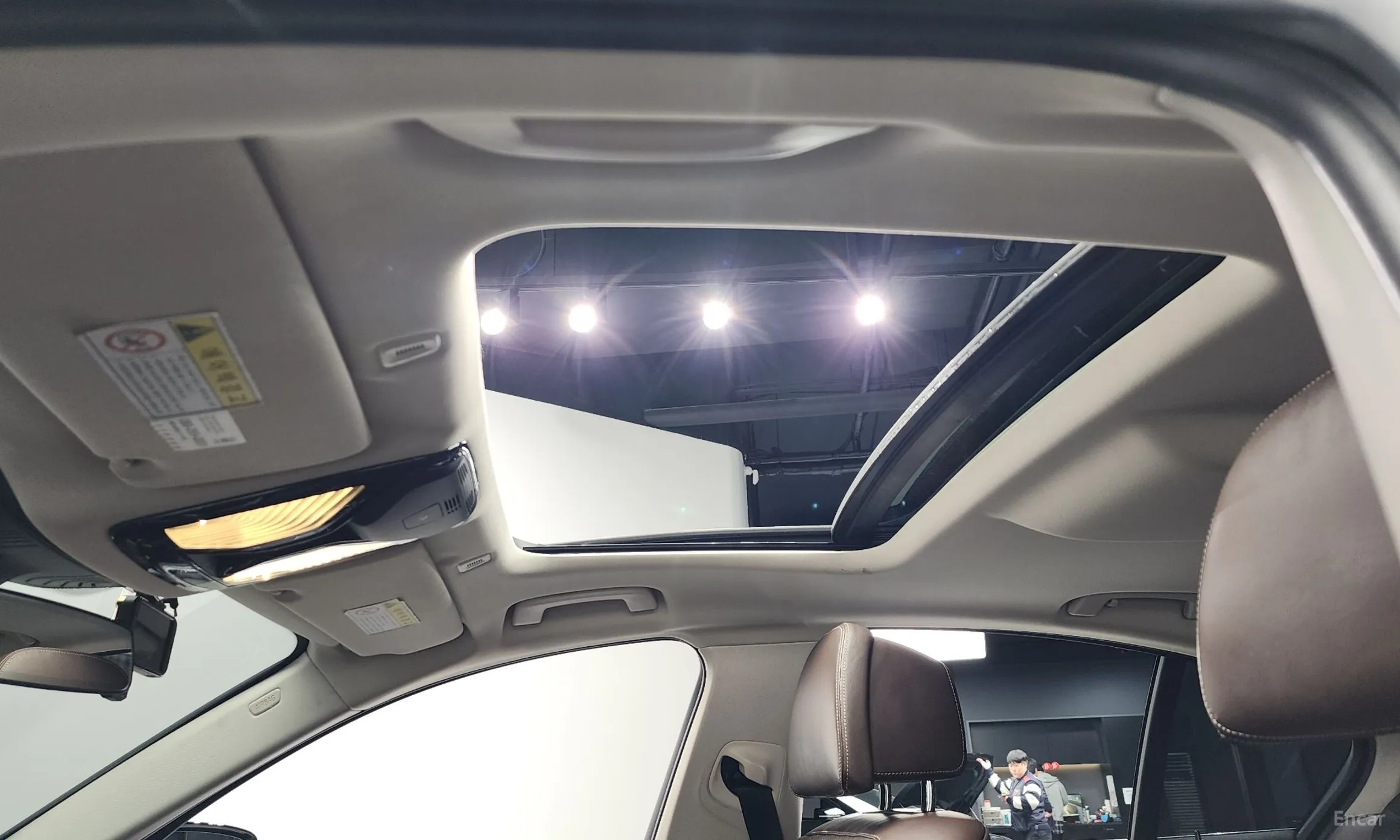BMW 5 Series (G30) превью 18
