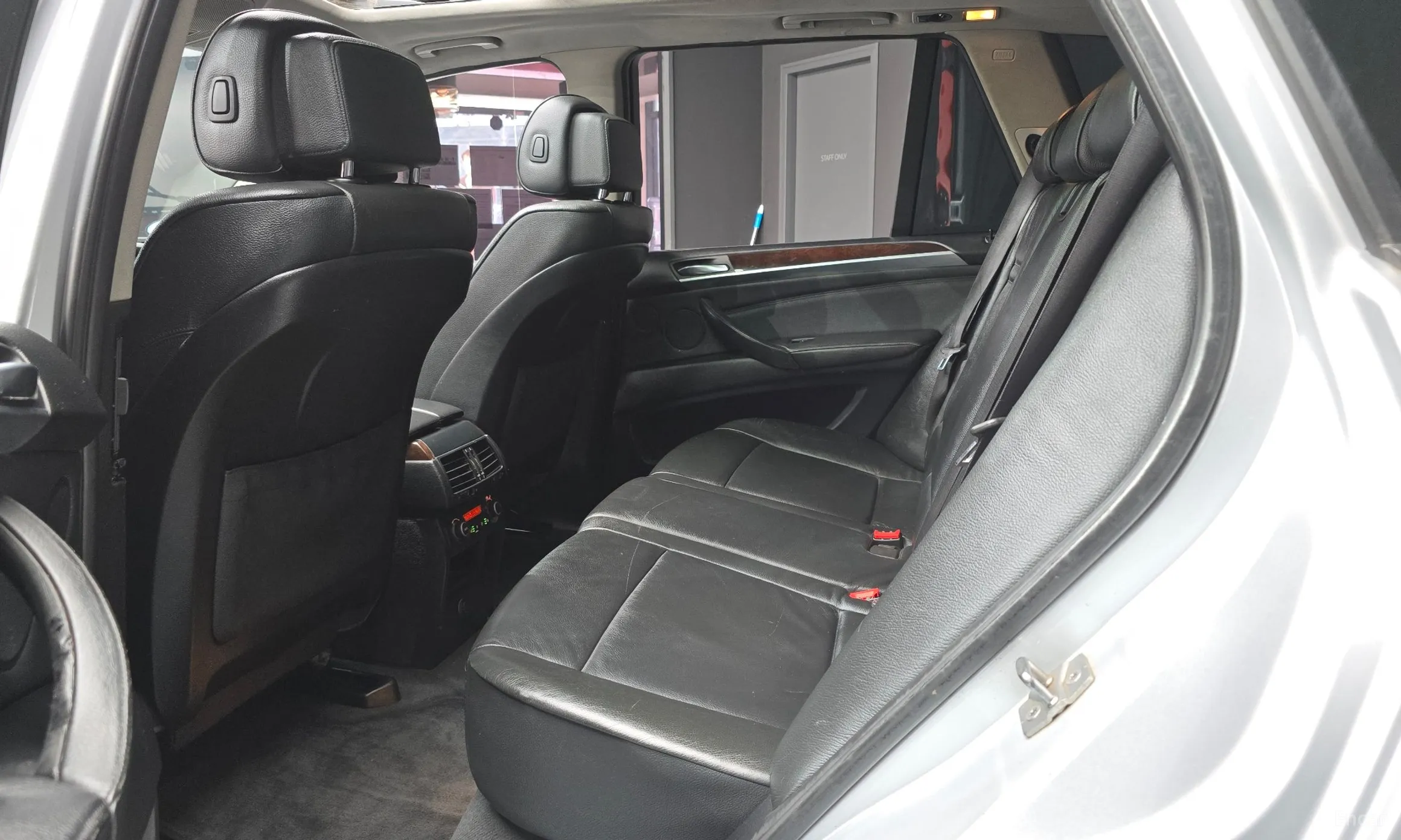 BMW X5 (E70) превью 12