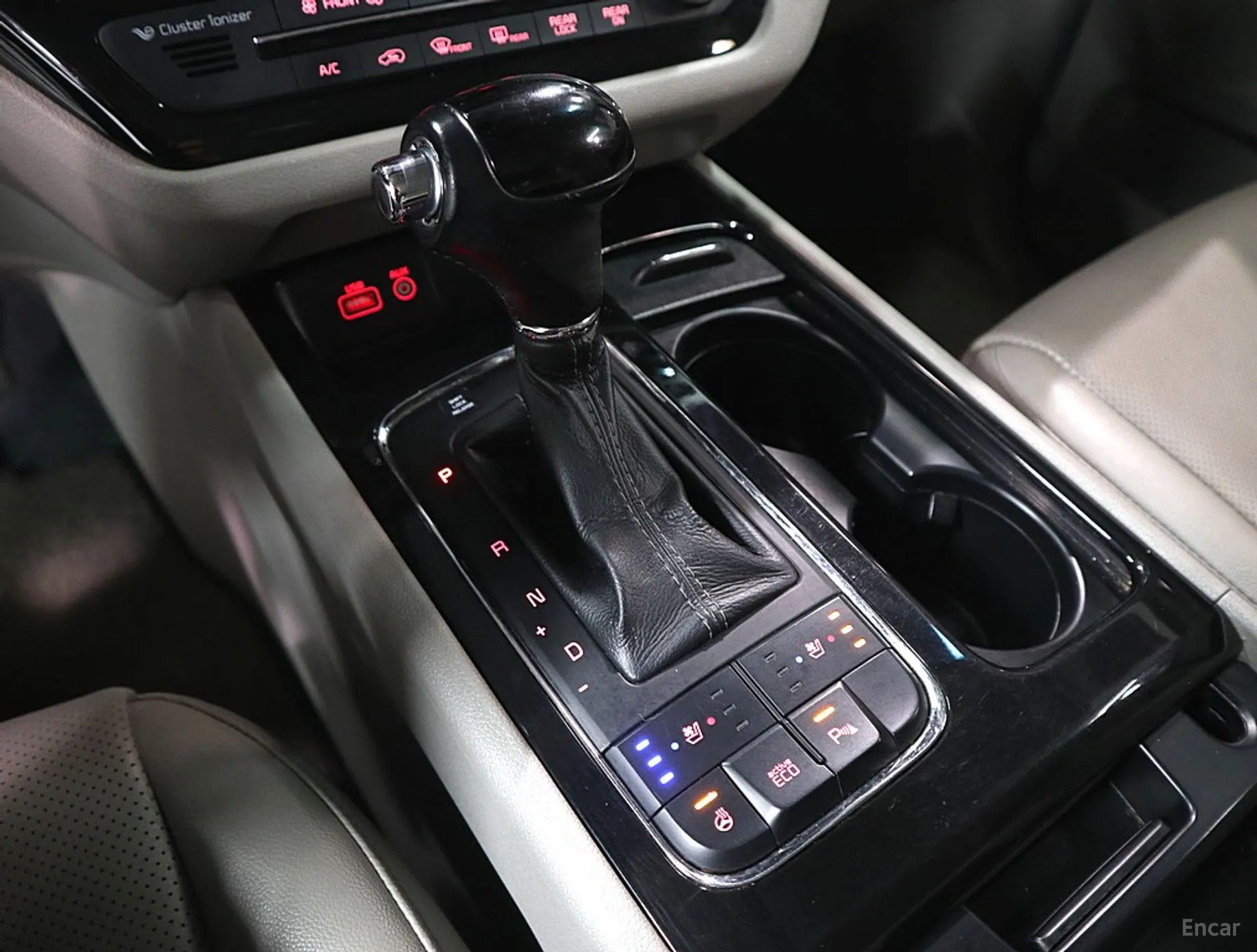 Kia Carnival превью 15