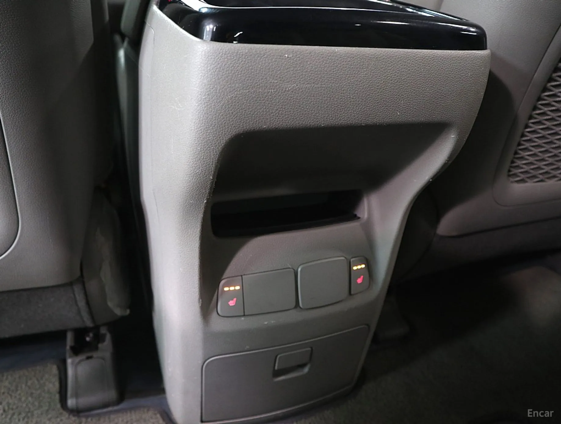 Kia Carnival превью 17