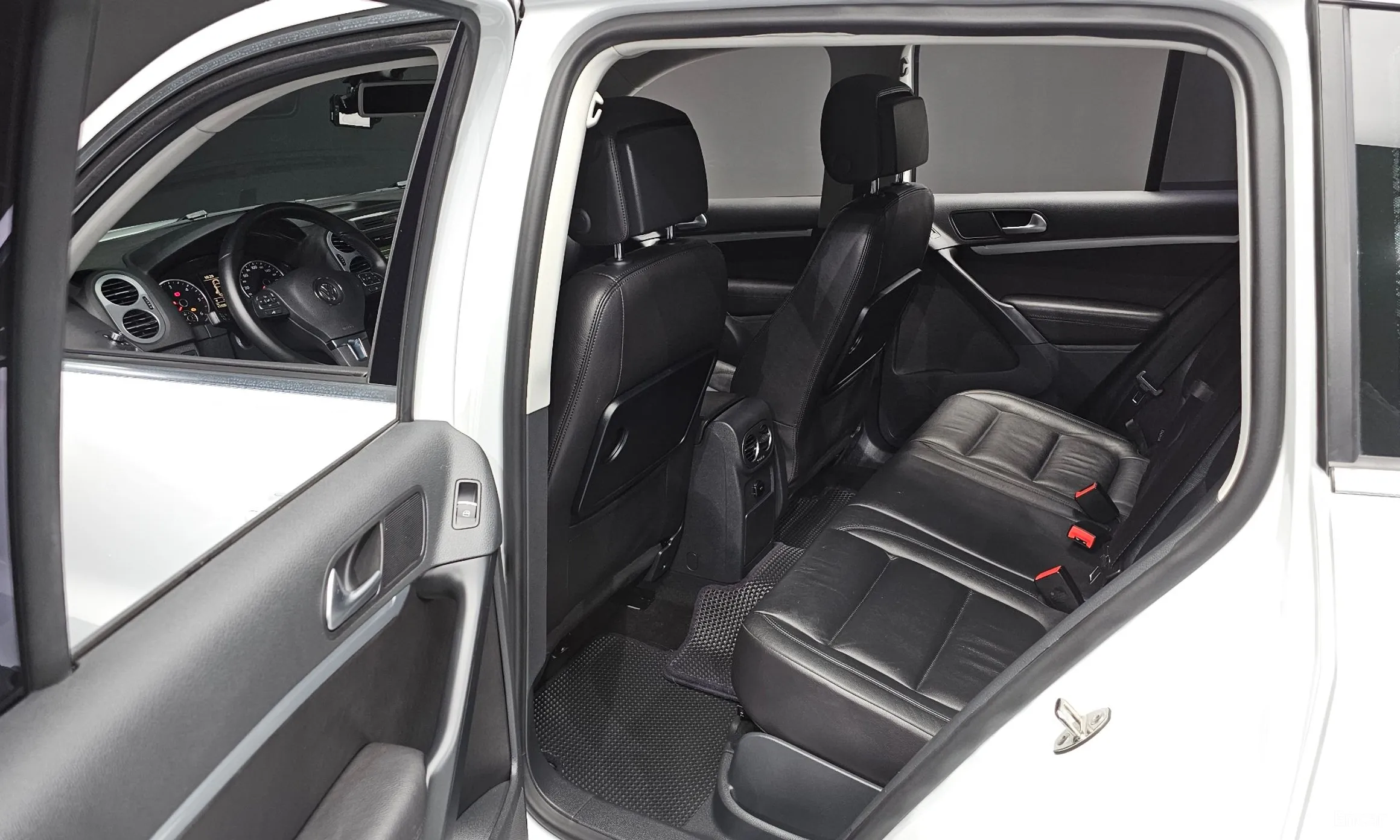 Volkswagen New Tiguan превью 11
