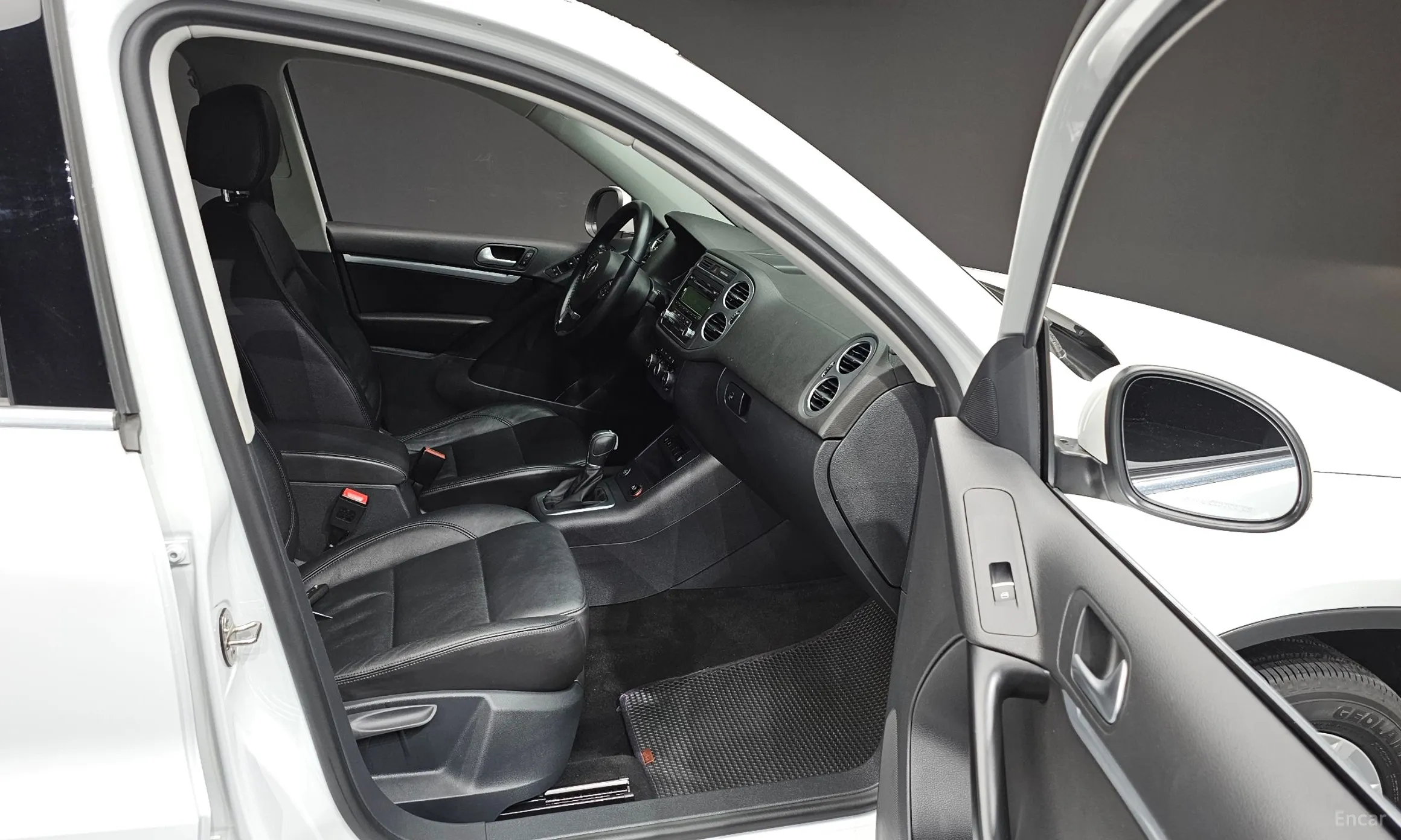 Volkswagen New Tiguan превью 12