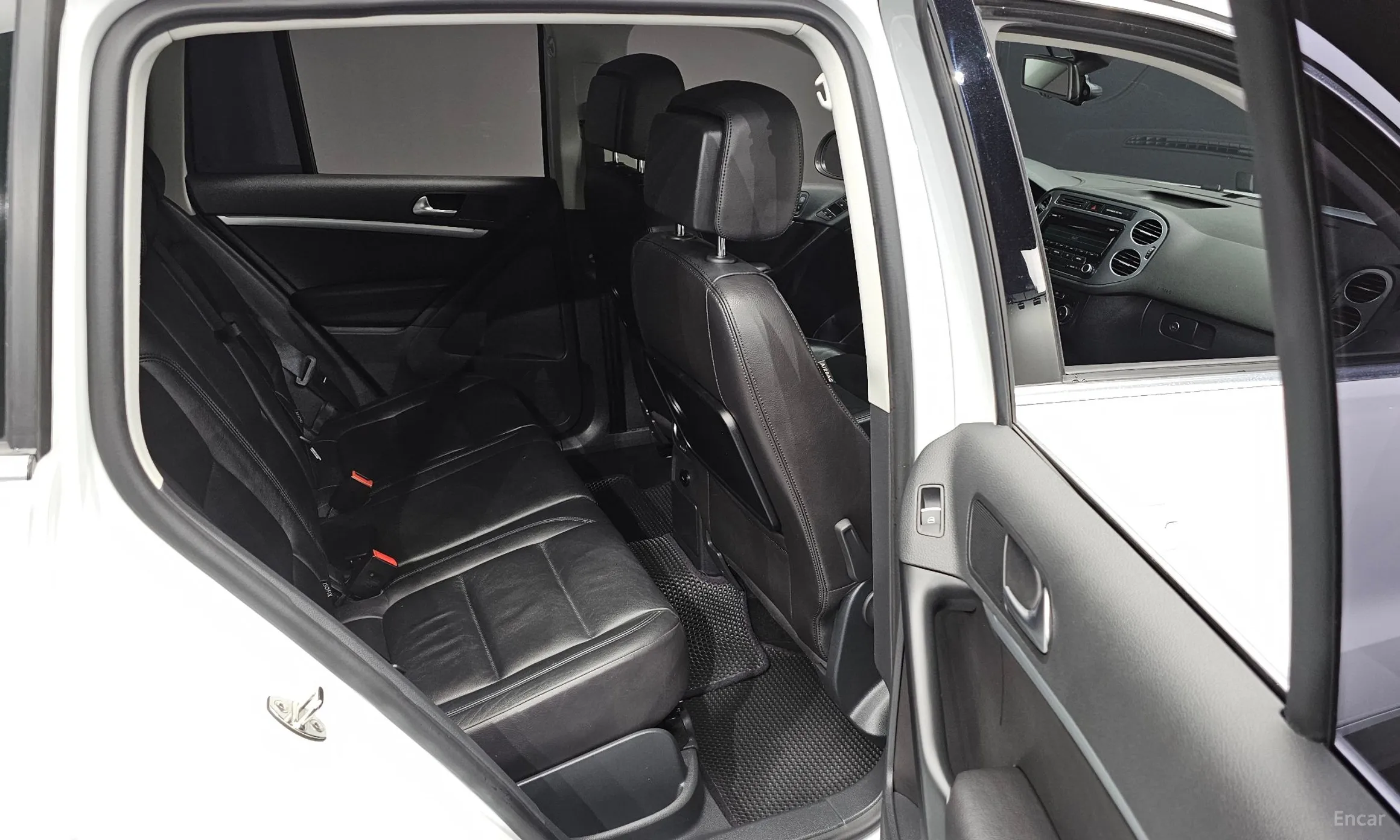 Volkswagen New Tiguan превью 13