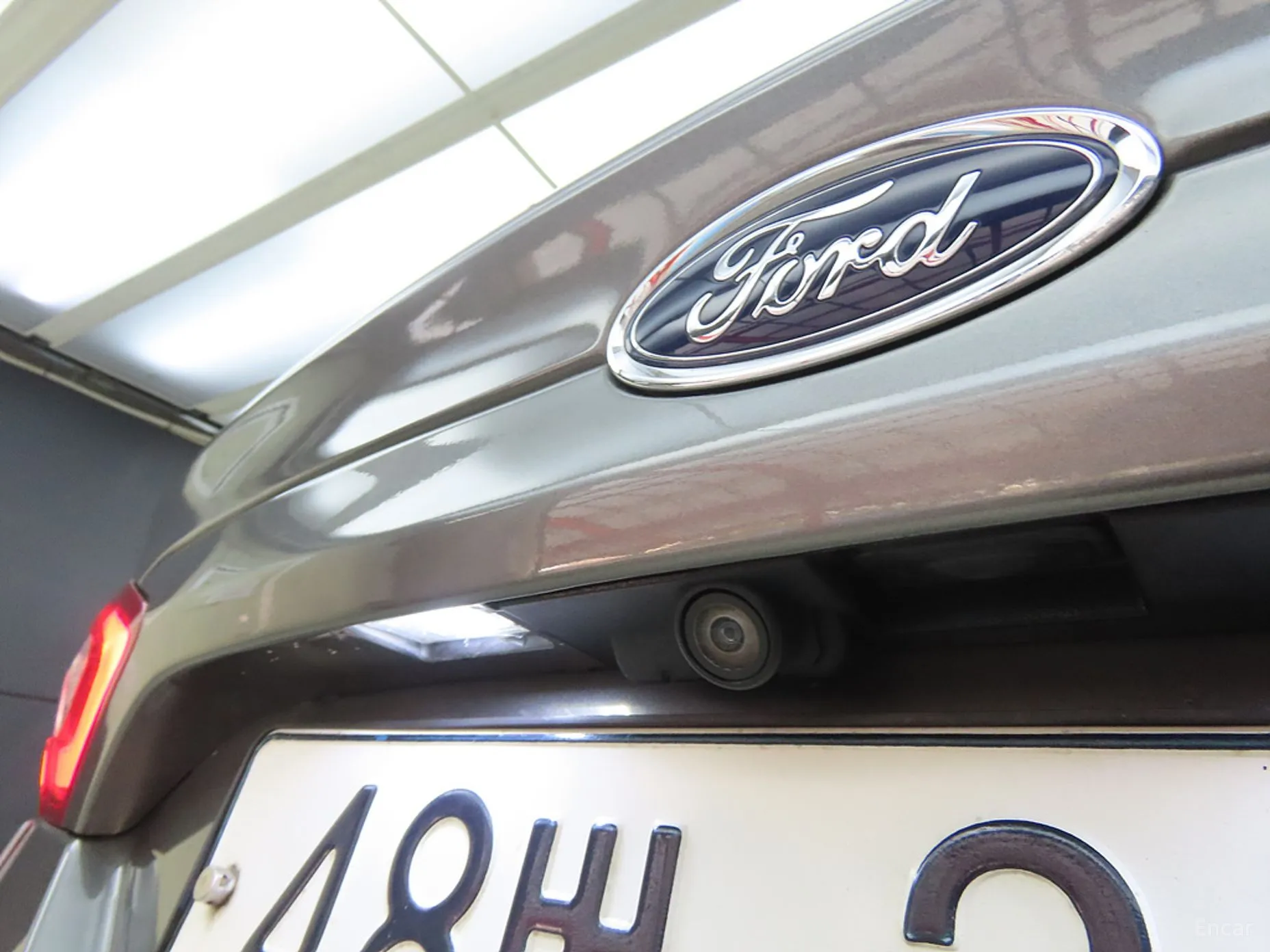 Ford Fusion превью 16