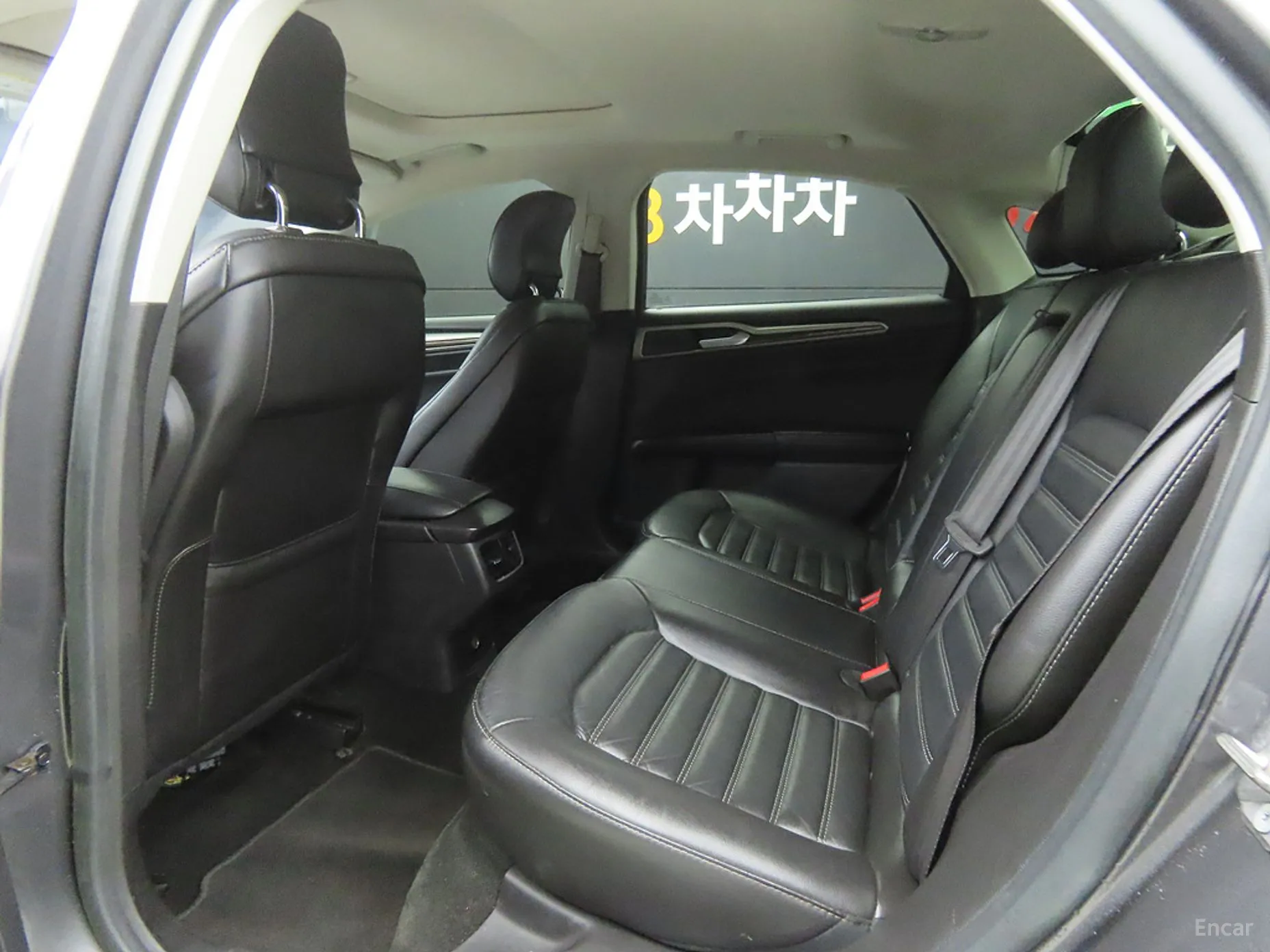 Ford Fusion превью 6