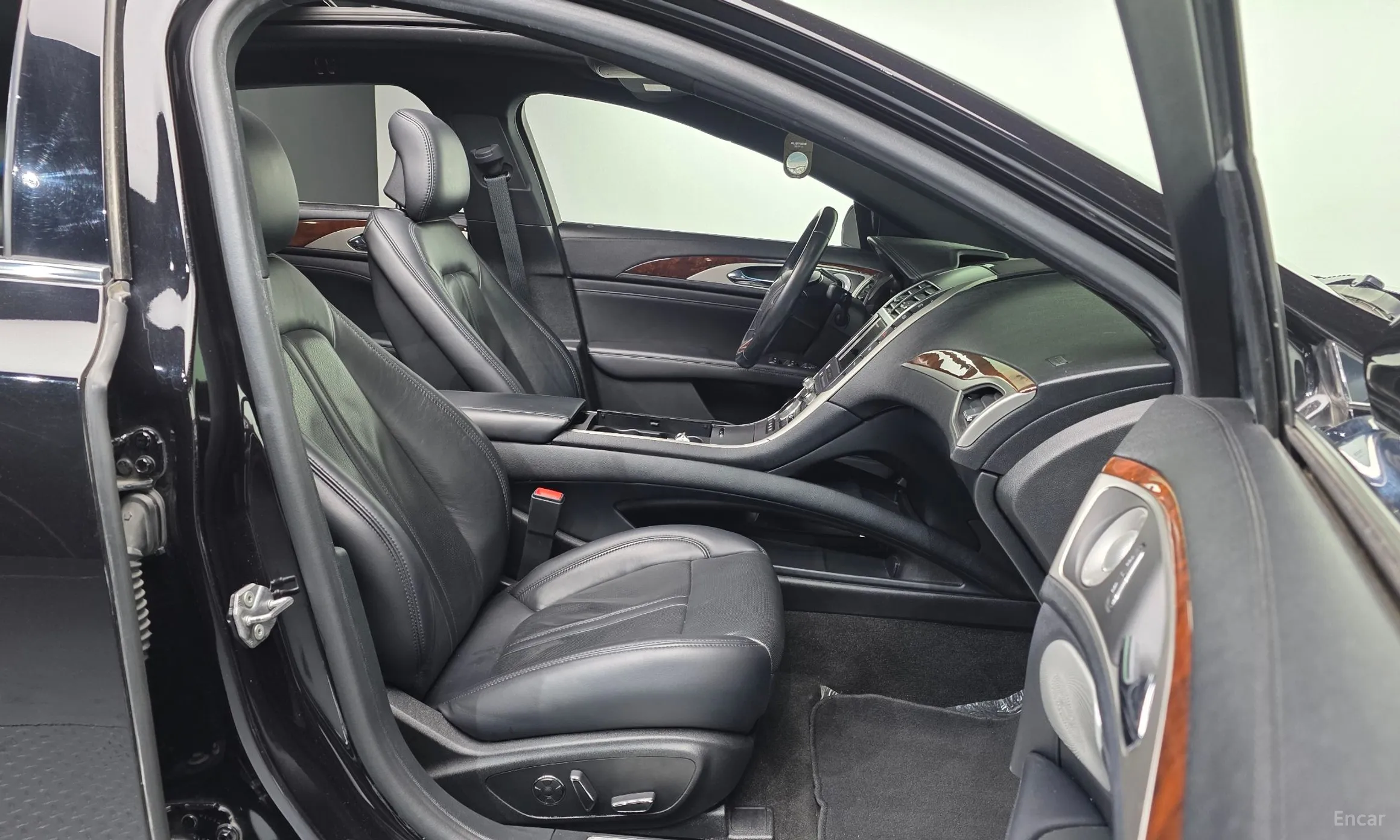 Lincoln New MKZ превью 10