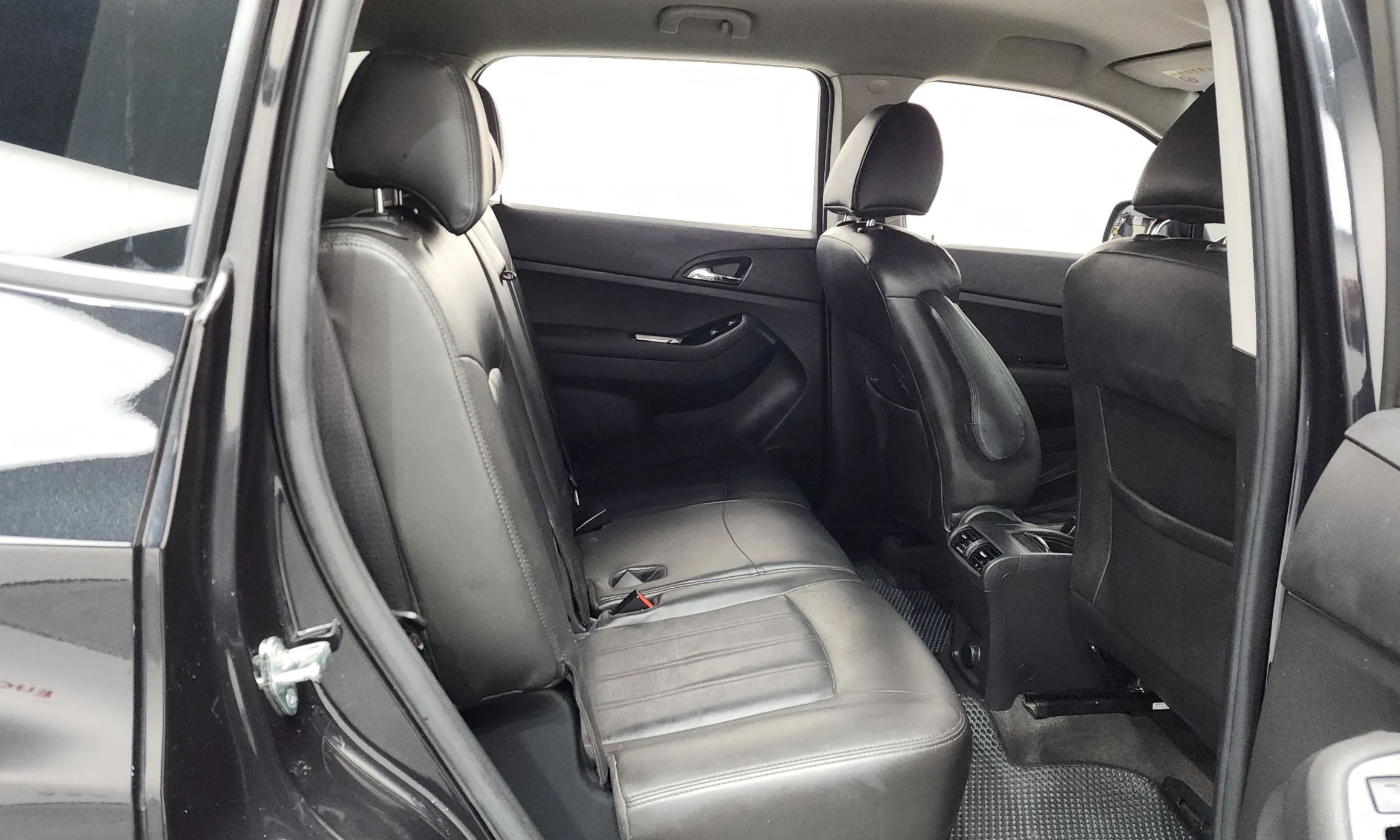 Chevrolet (GM Daewoo) Orlando превью 12