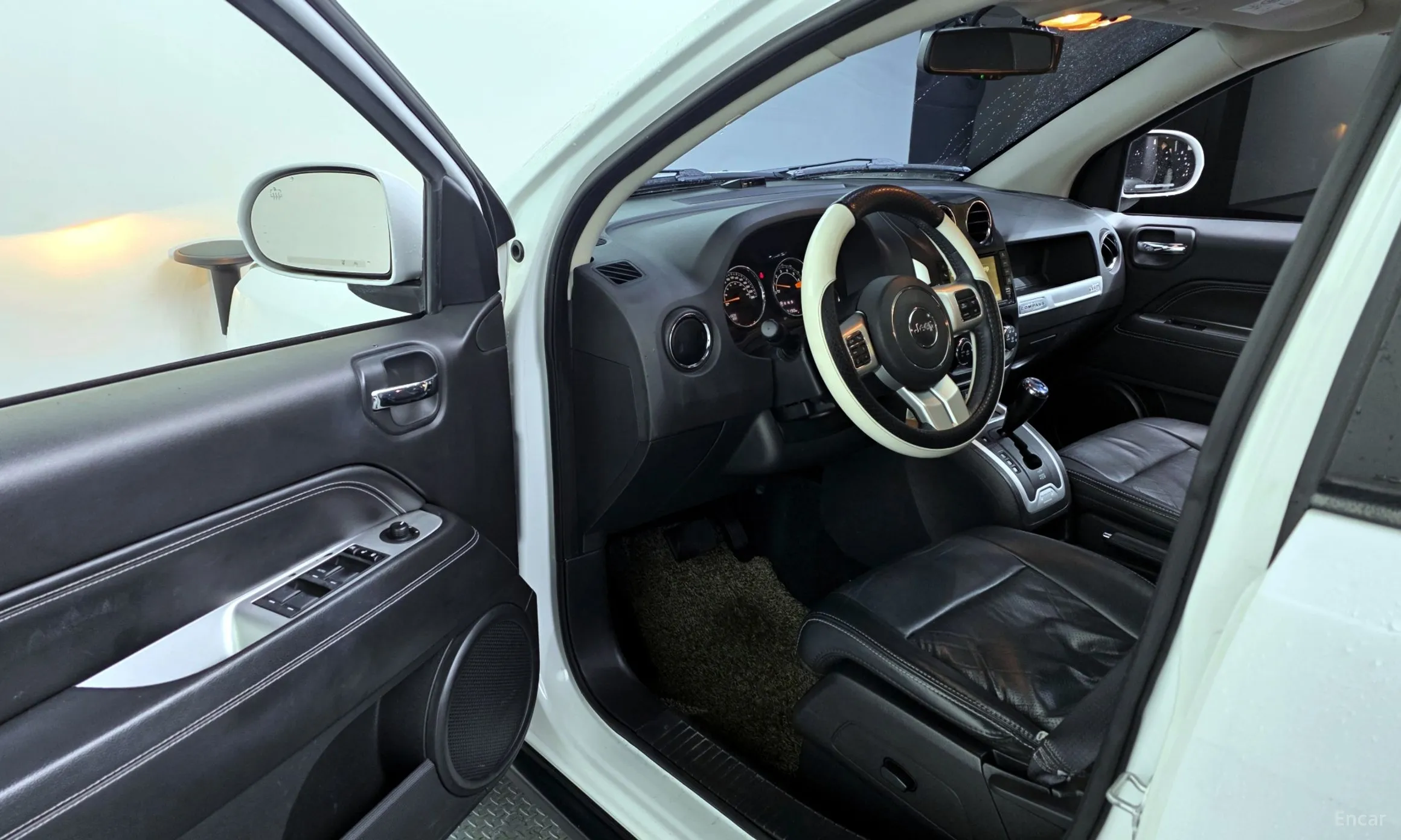 Jeep Compass превью 10