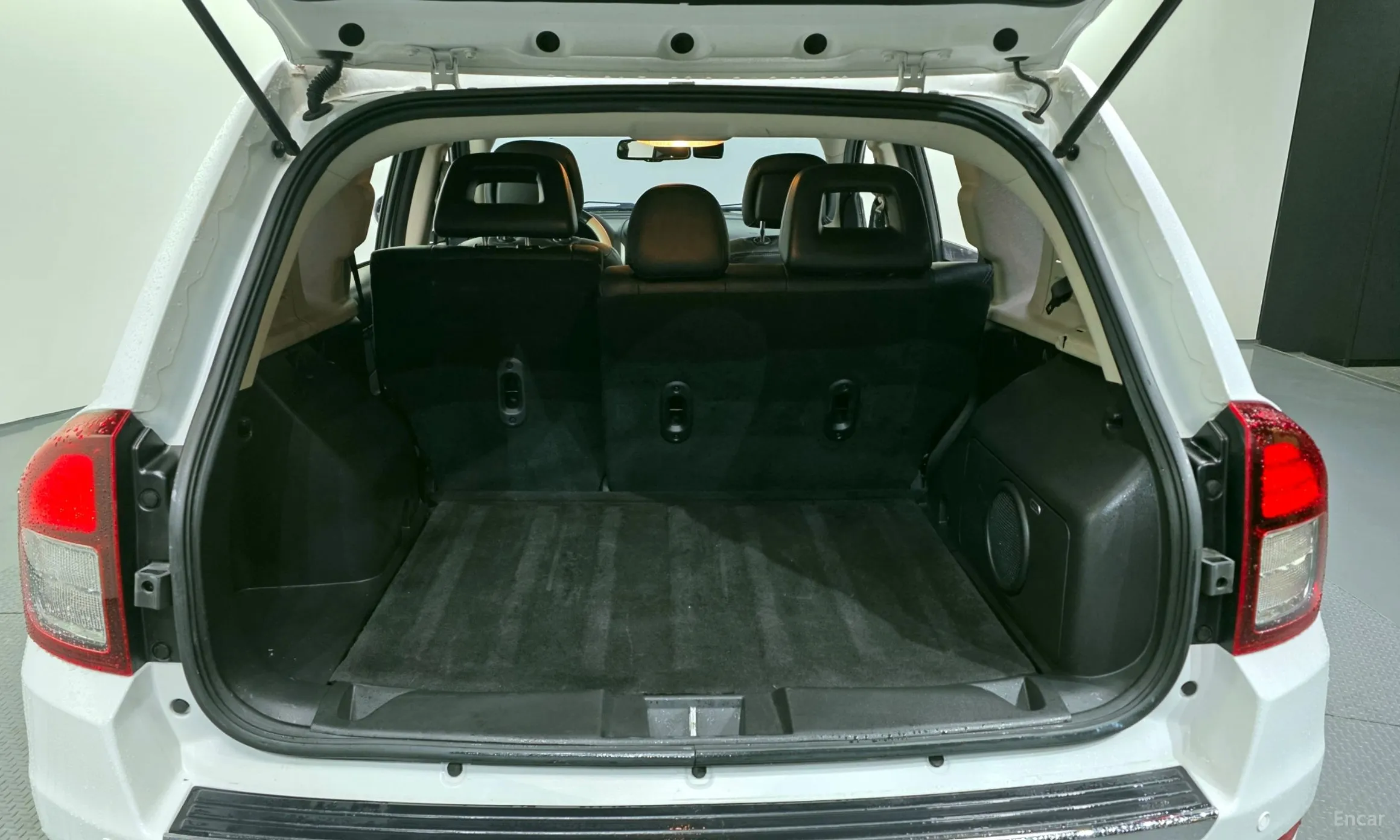 Jeep Compass превью 20