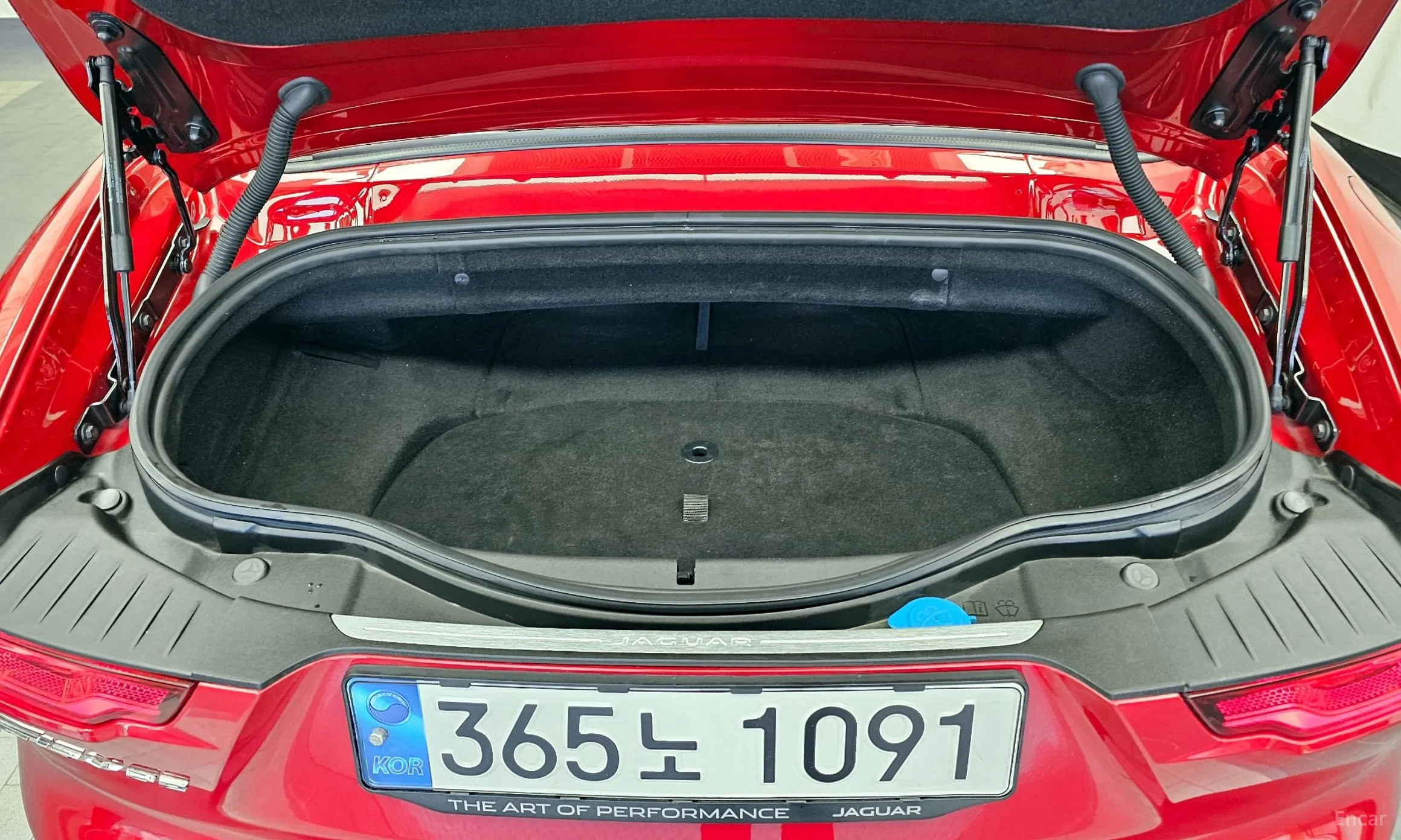 Jaguar F-TYPE превью 20