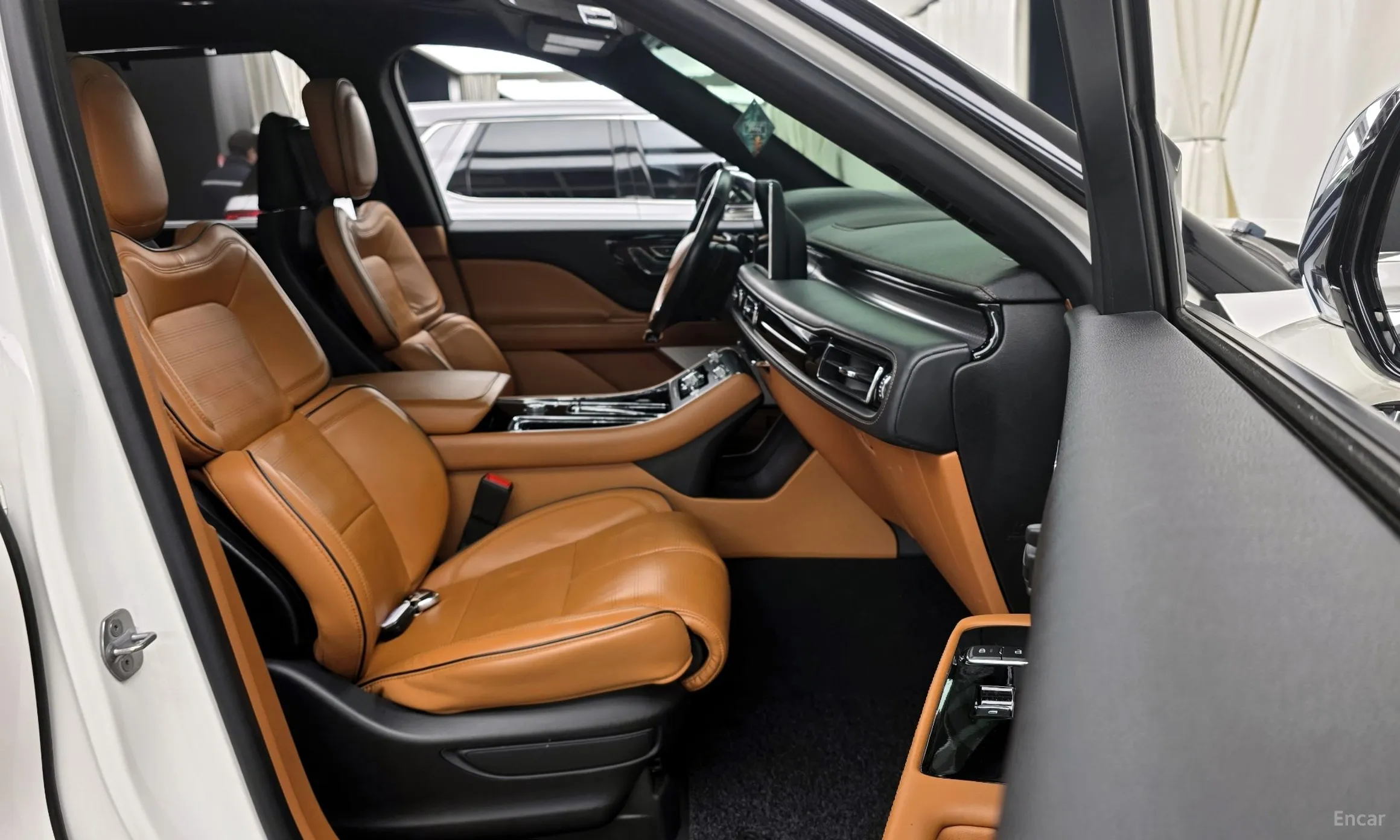 Lincoln Aviator 2nd Generation превью 11