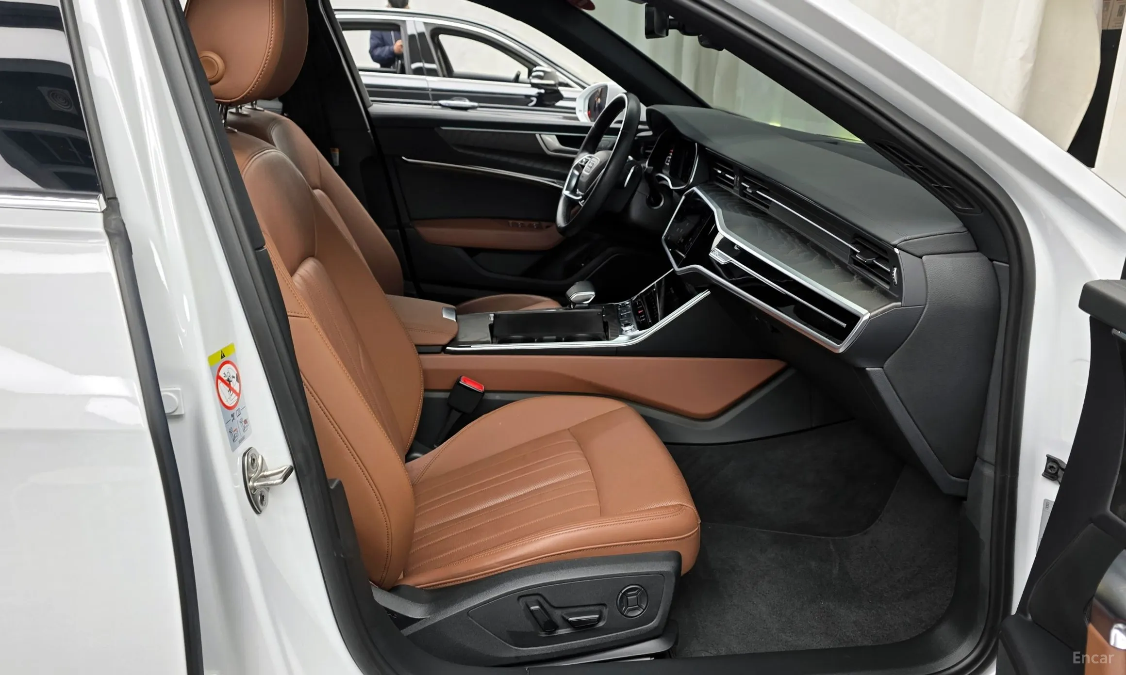 Audi A6 (C8) превью 11