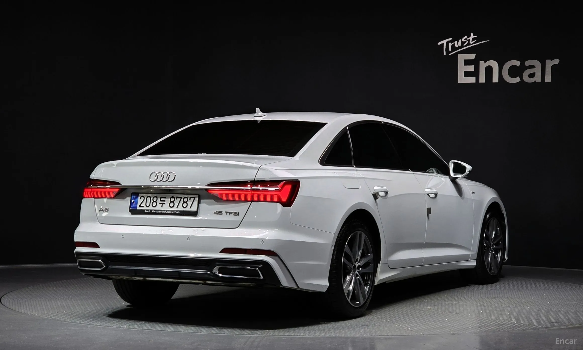 Audi A6 (C8) превью 2