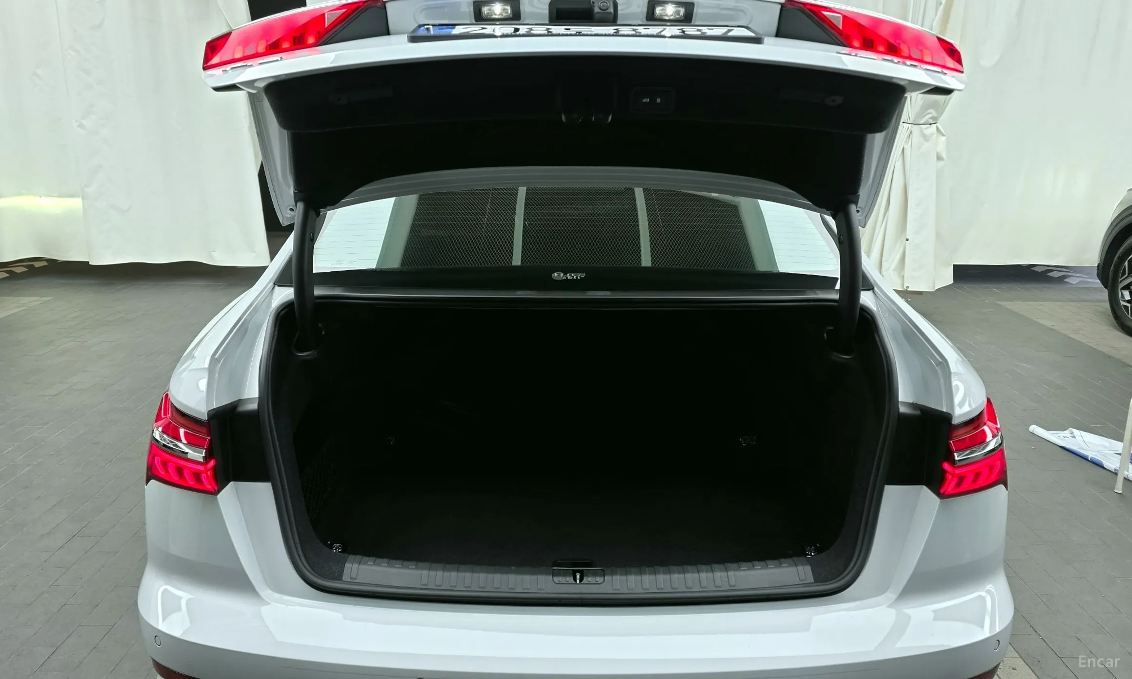Audi A6 (C8) превью 20