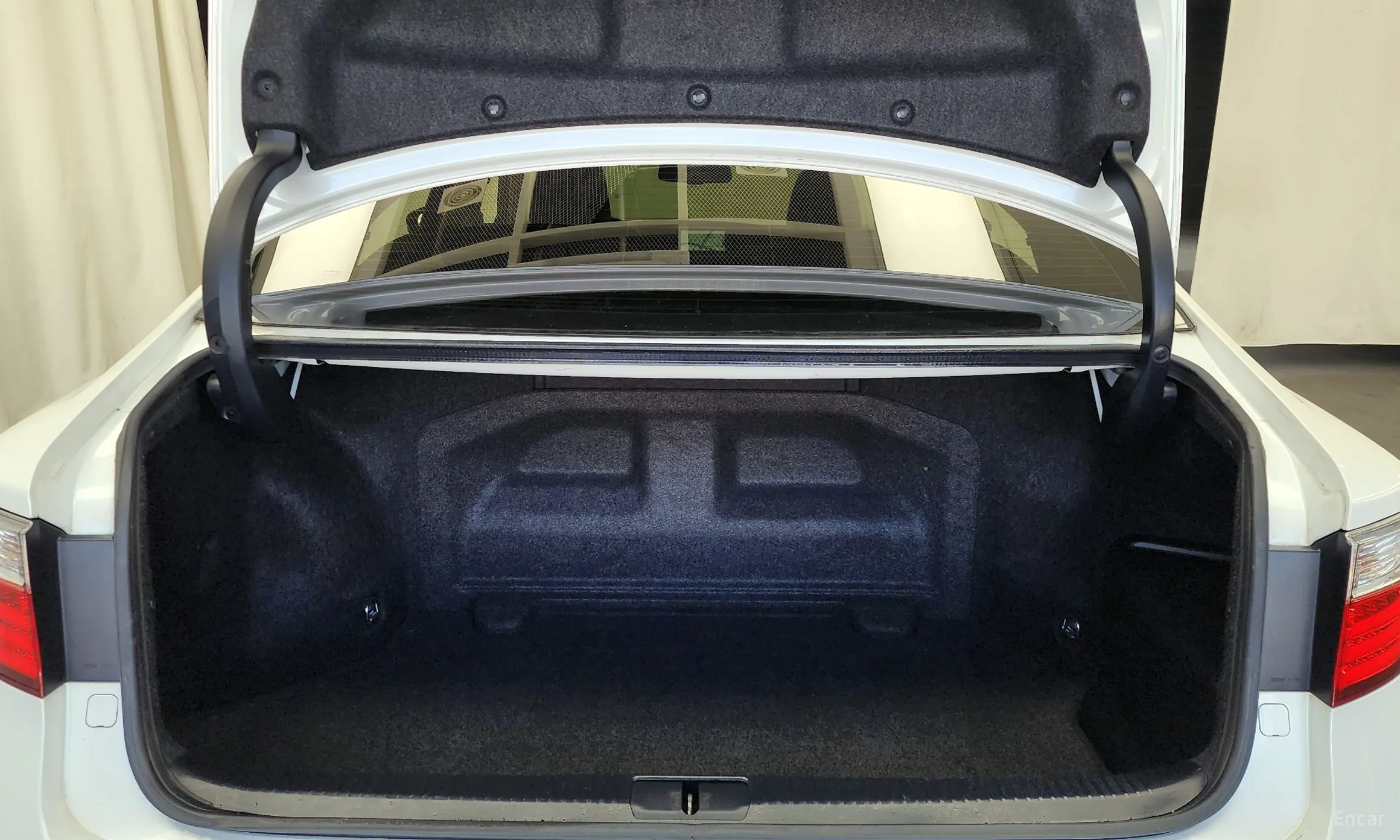 Lexus New ES300h превью 20