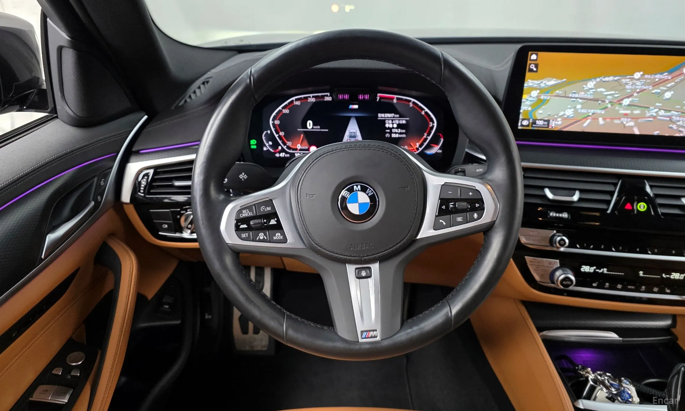 BMW 5 Series (G30) превью 13