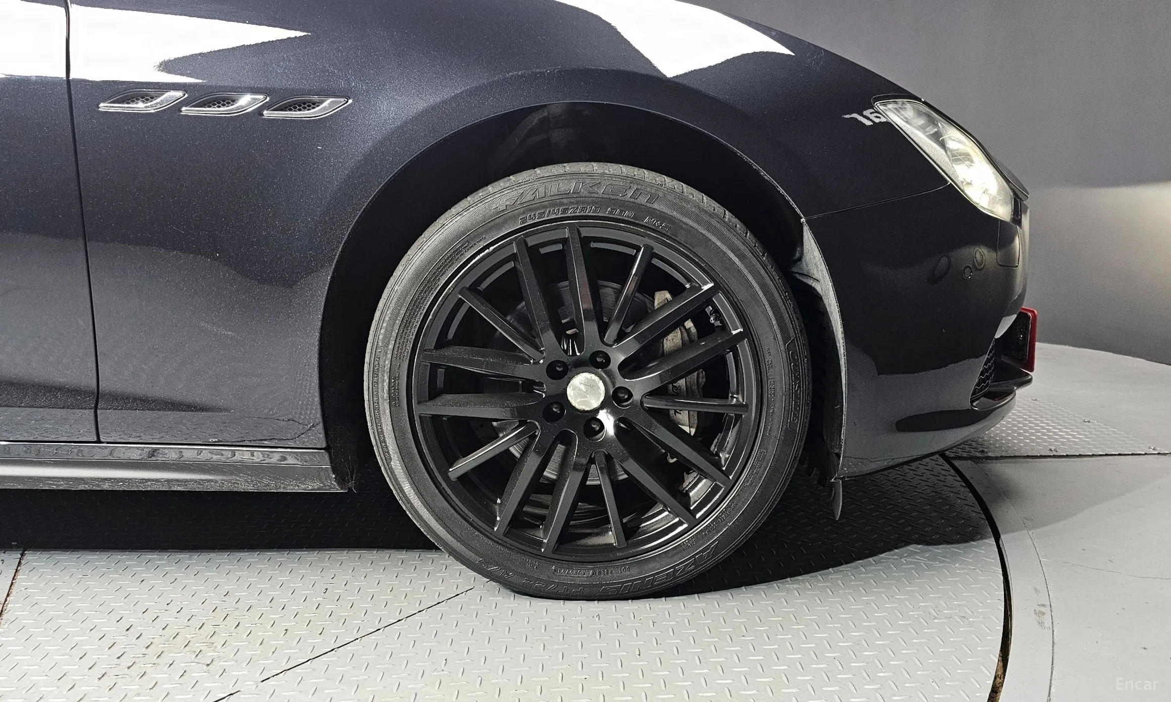 Maserati Ghibli превью 5