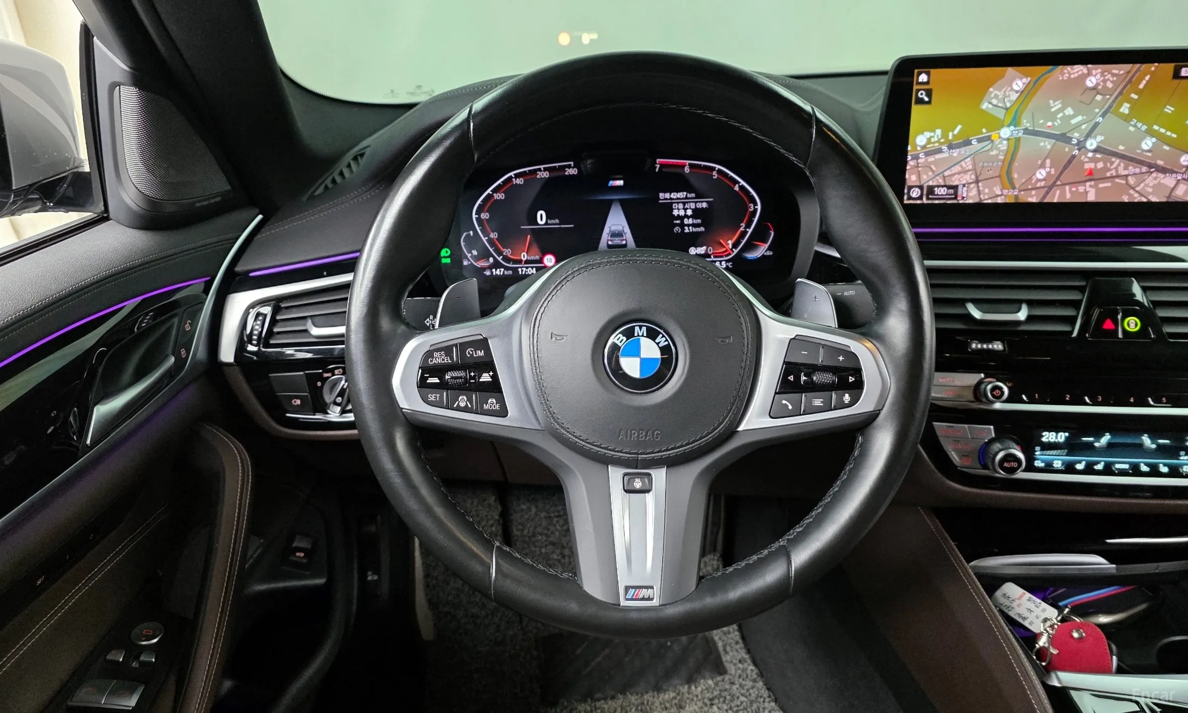 BMW 5 Series (G30) превью 13