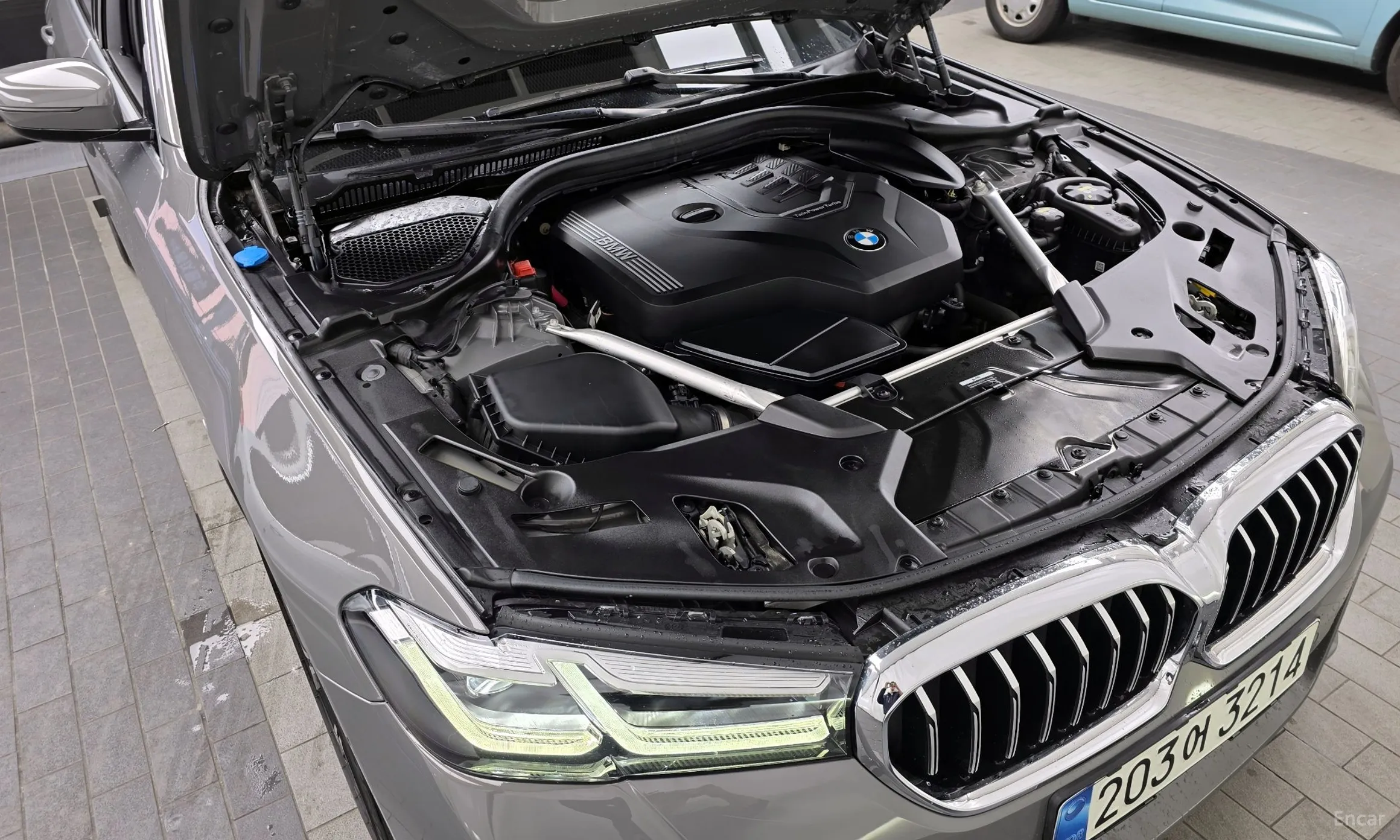 BMW 5 Series (G30) превью 6