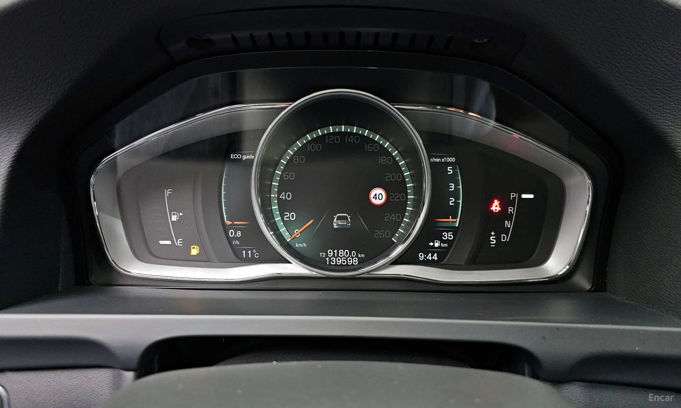 Volvo S60 превью 8