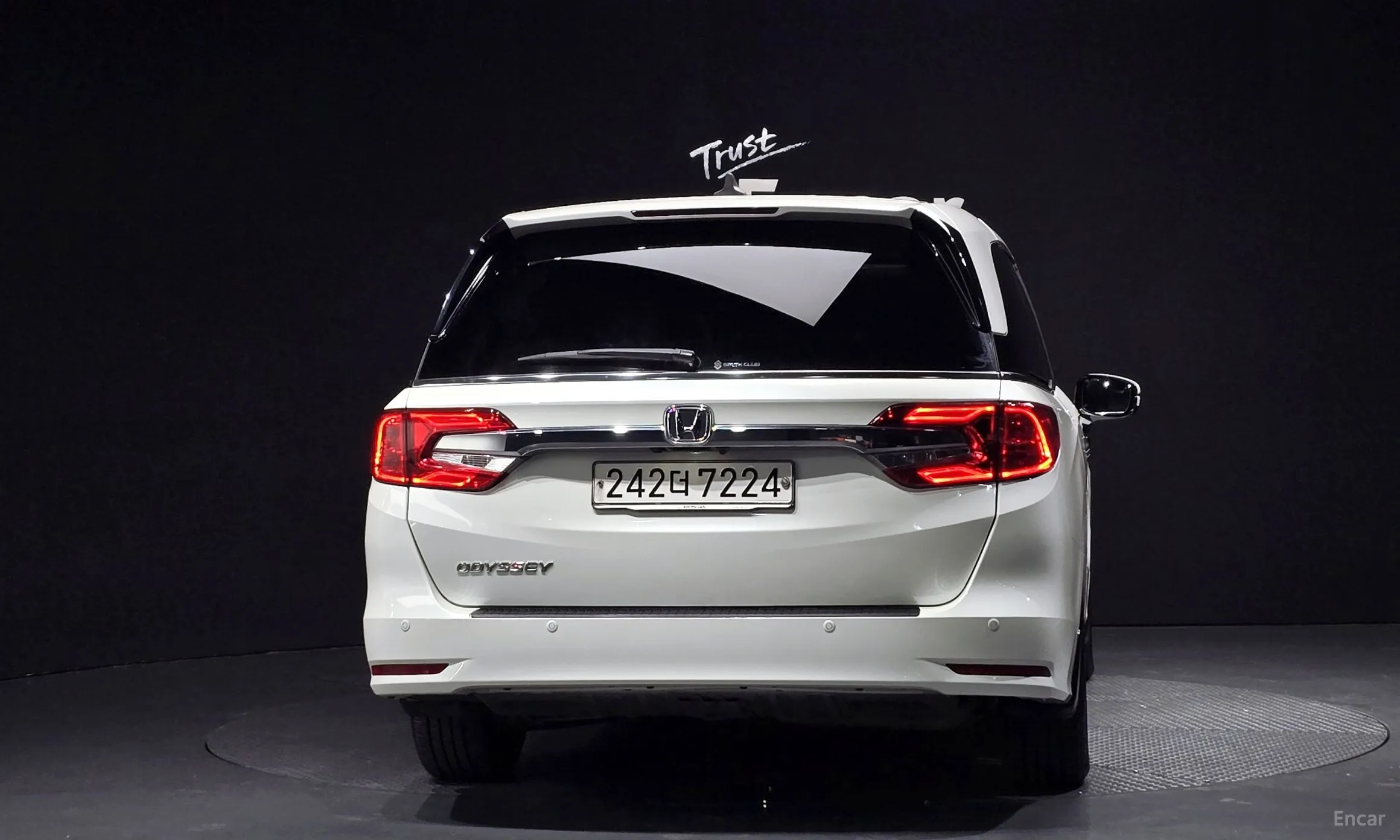 Honda Odyssey превью 4