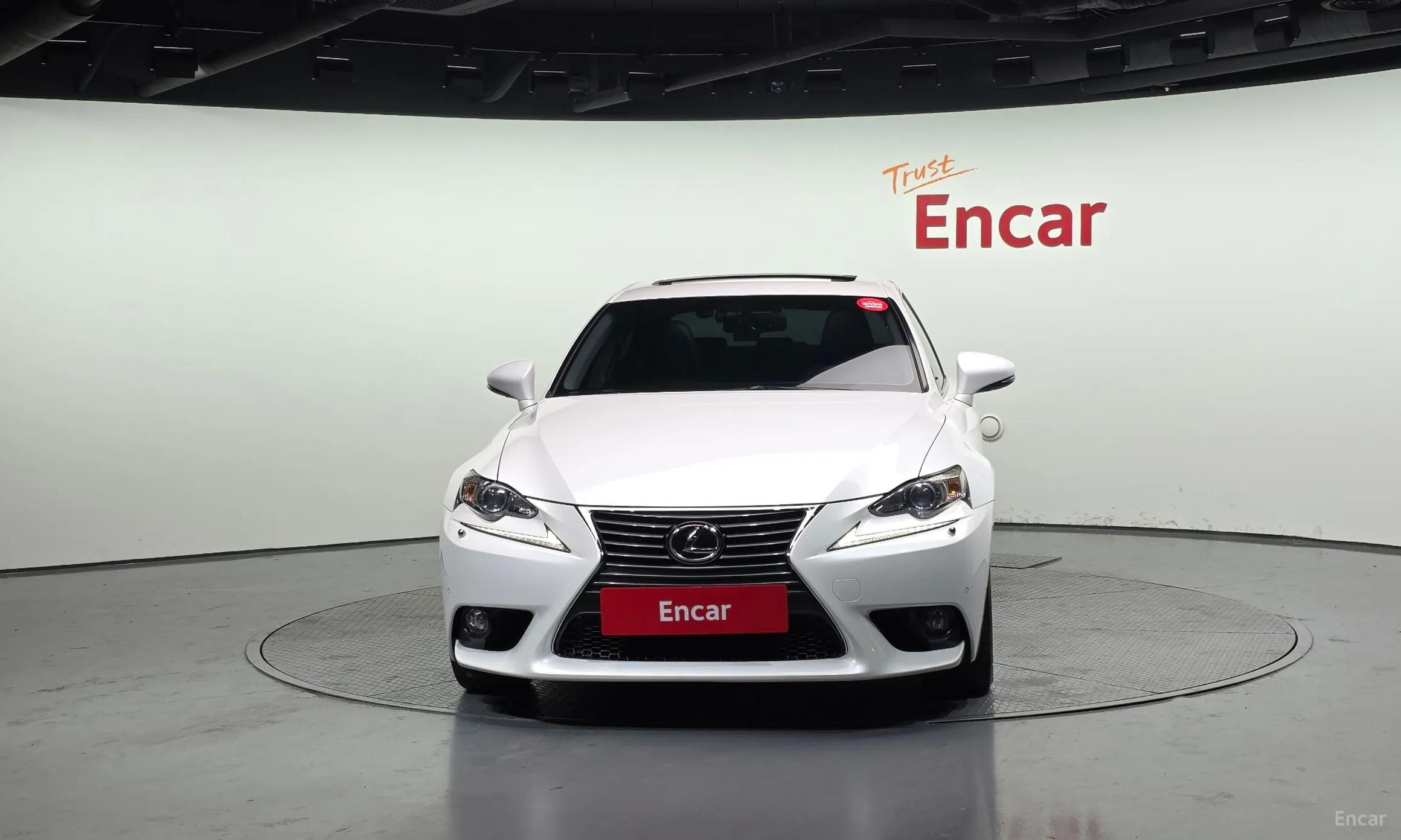 Lexus New IS250 превью 3