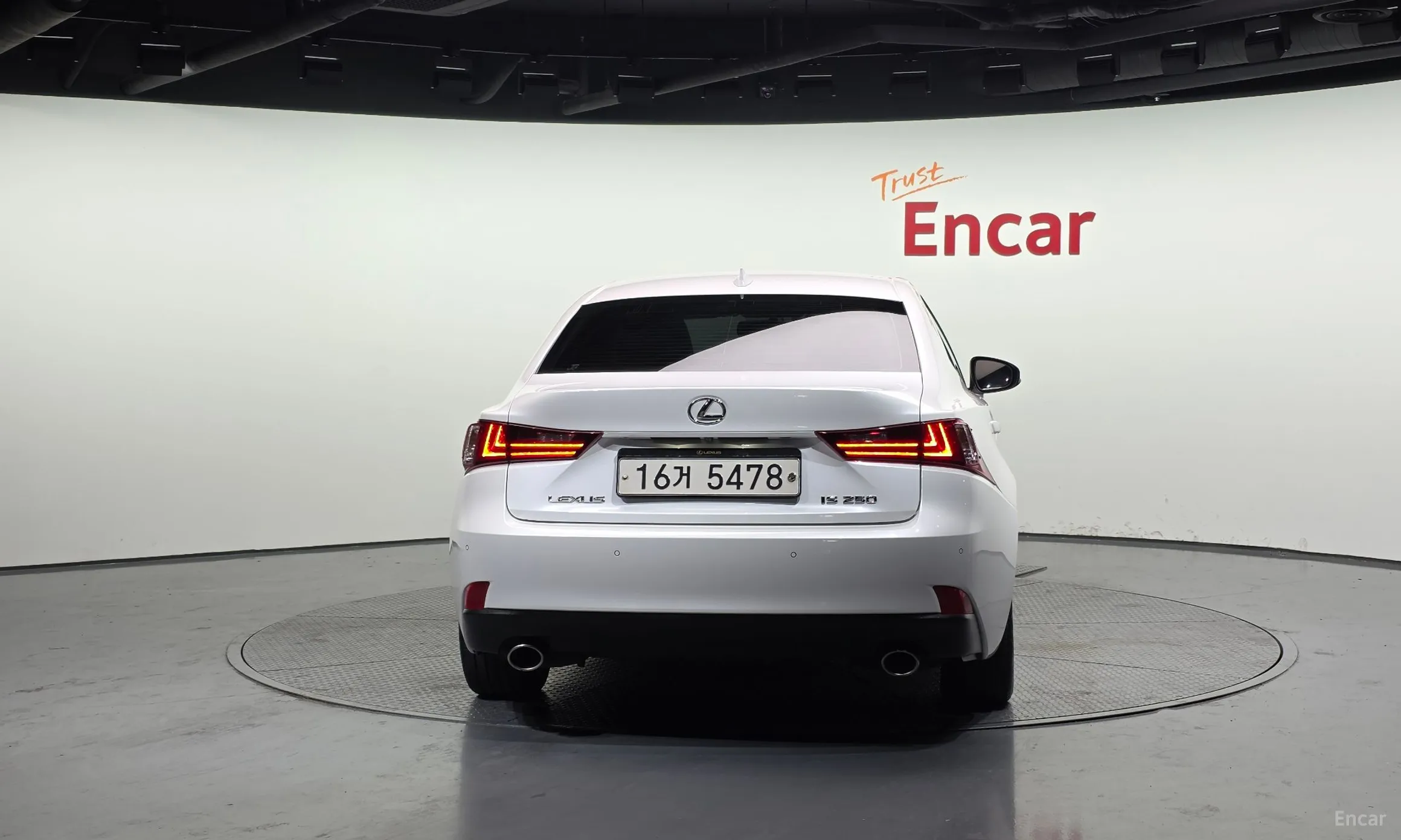 Lexus New IS250 превью 4
