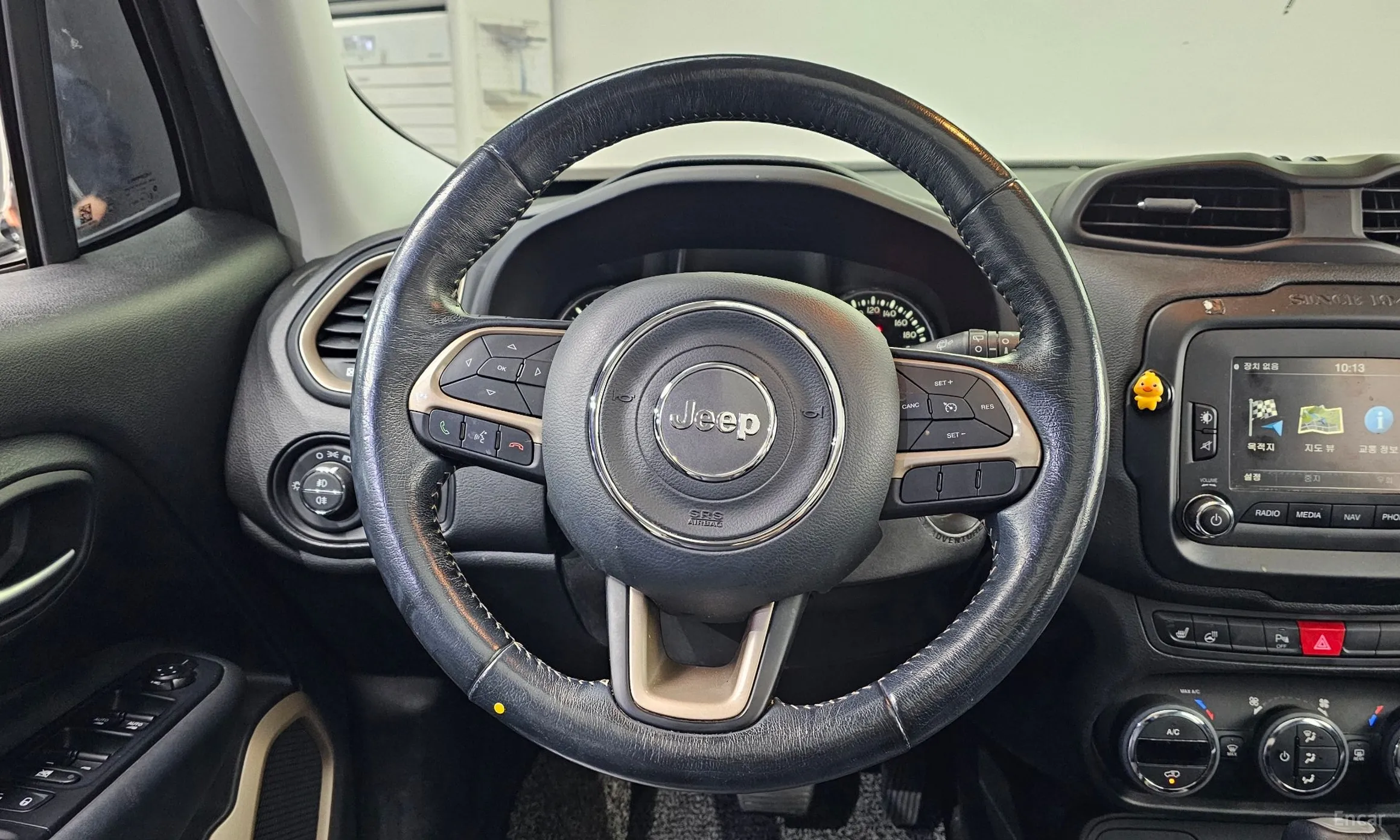 Jeep Renegade превью 13