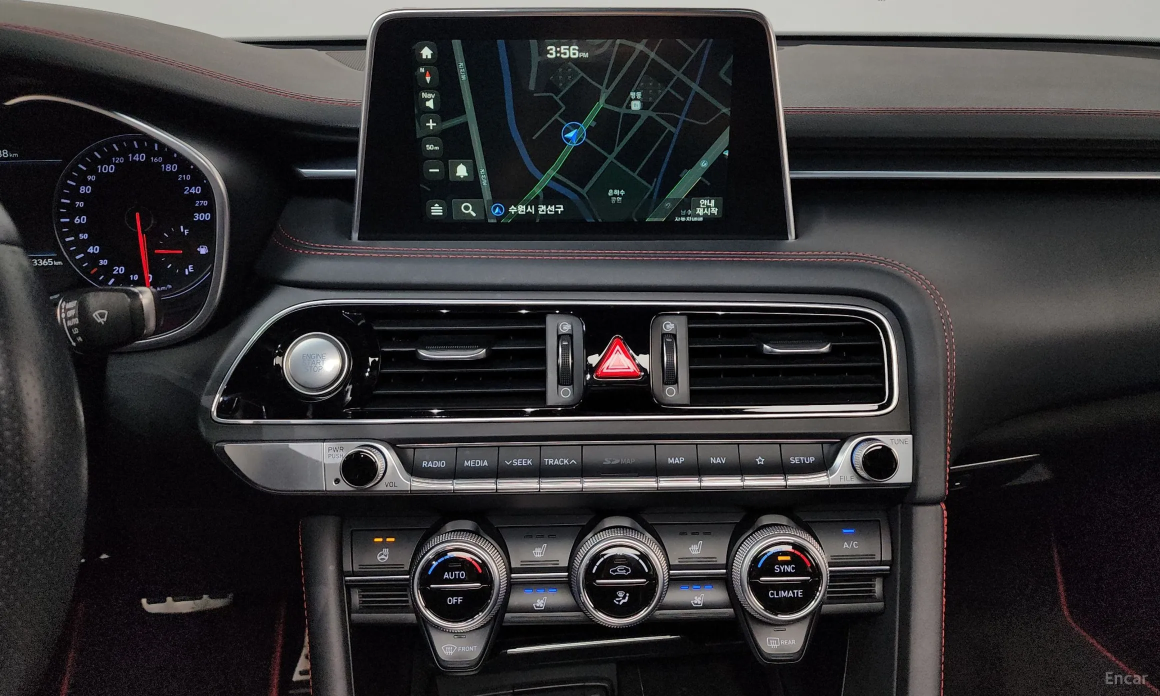 Genesis G70 превью 14