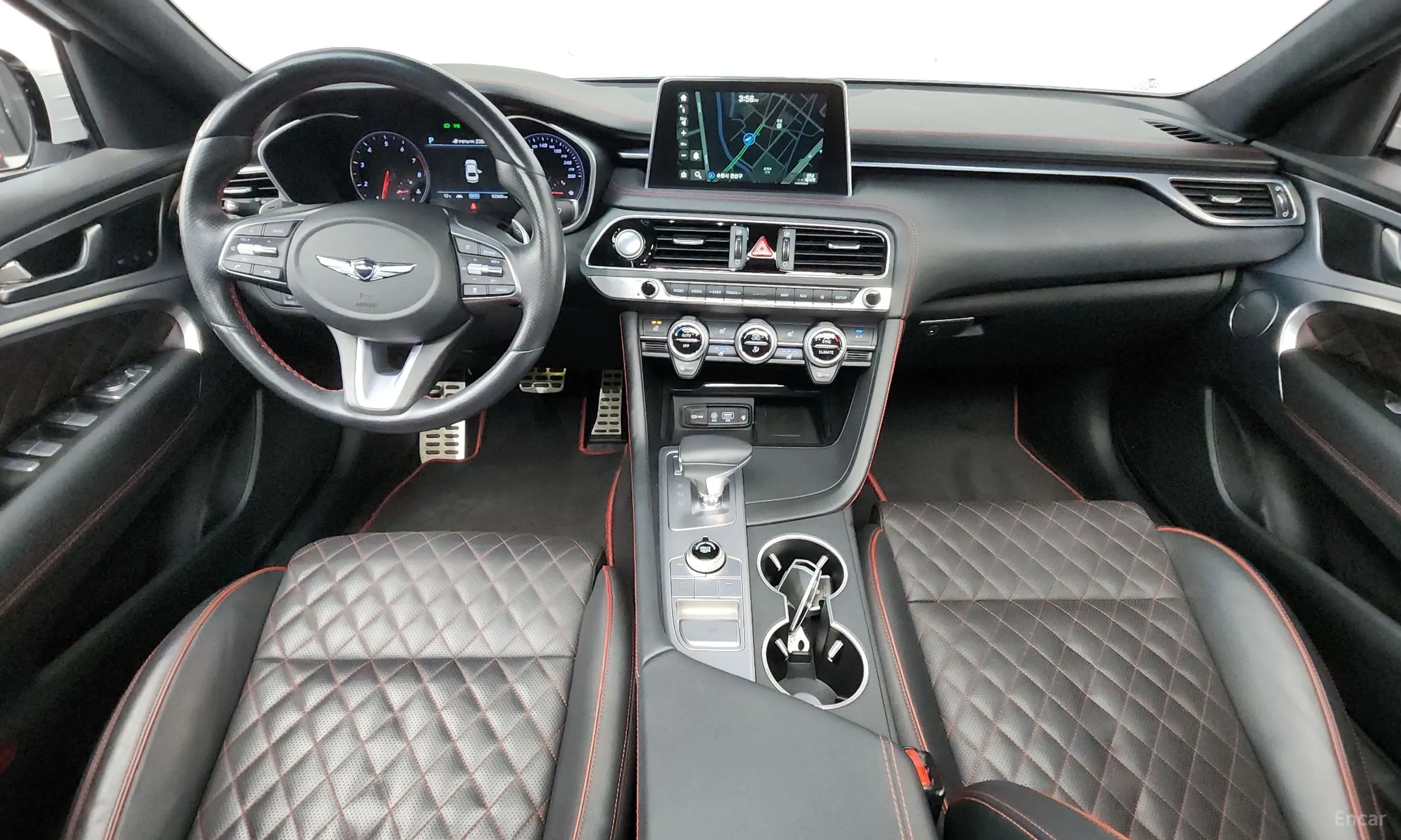 Genesis G70 превью 7