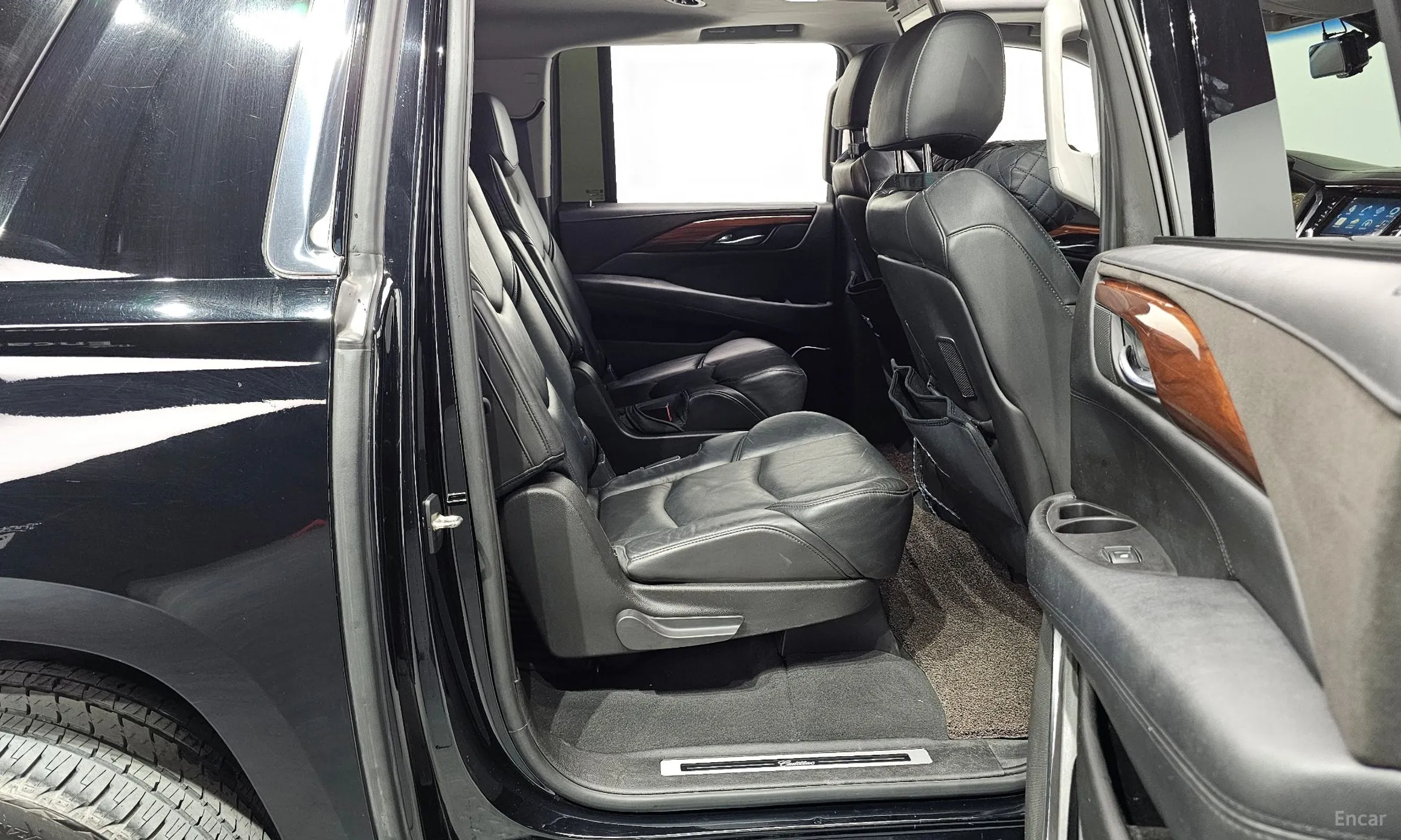 Cadillac Escalade превью 12
