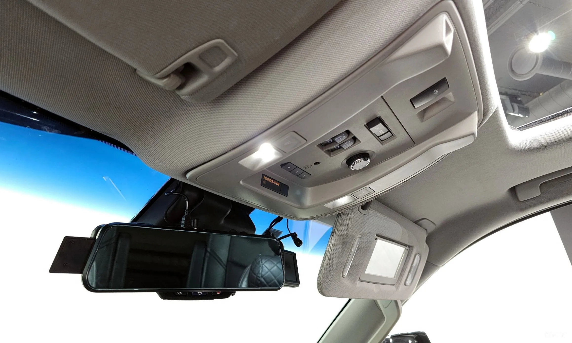 Cadillac Escalade превью 17