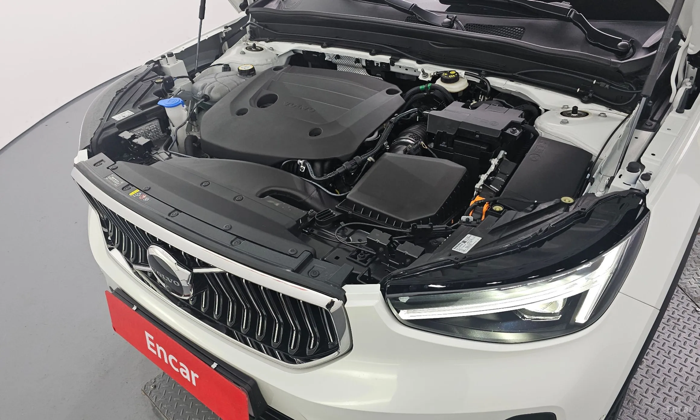 Volvo XC40 превью 6