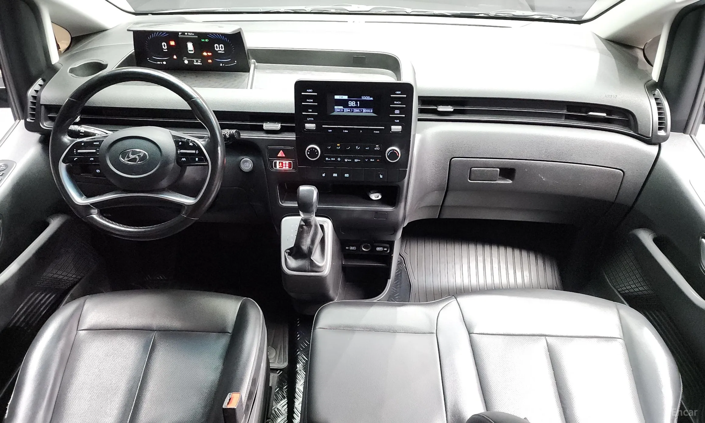 Hyundai Staria превью 7