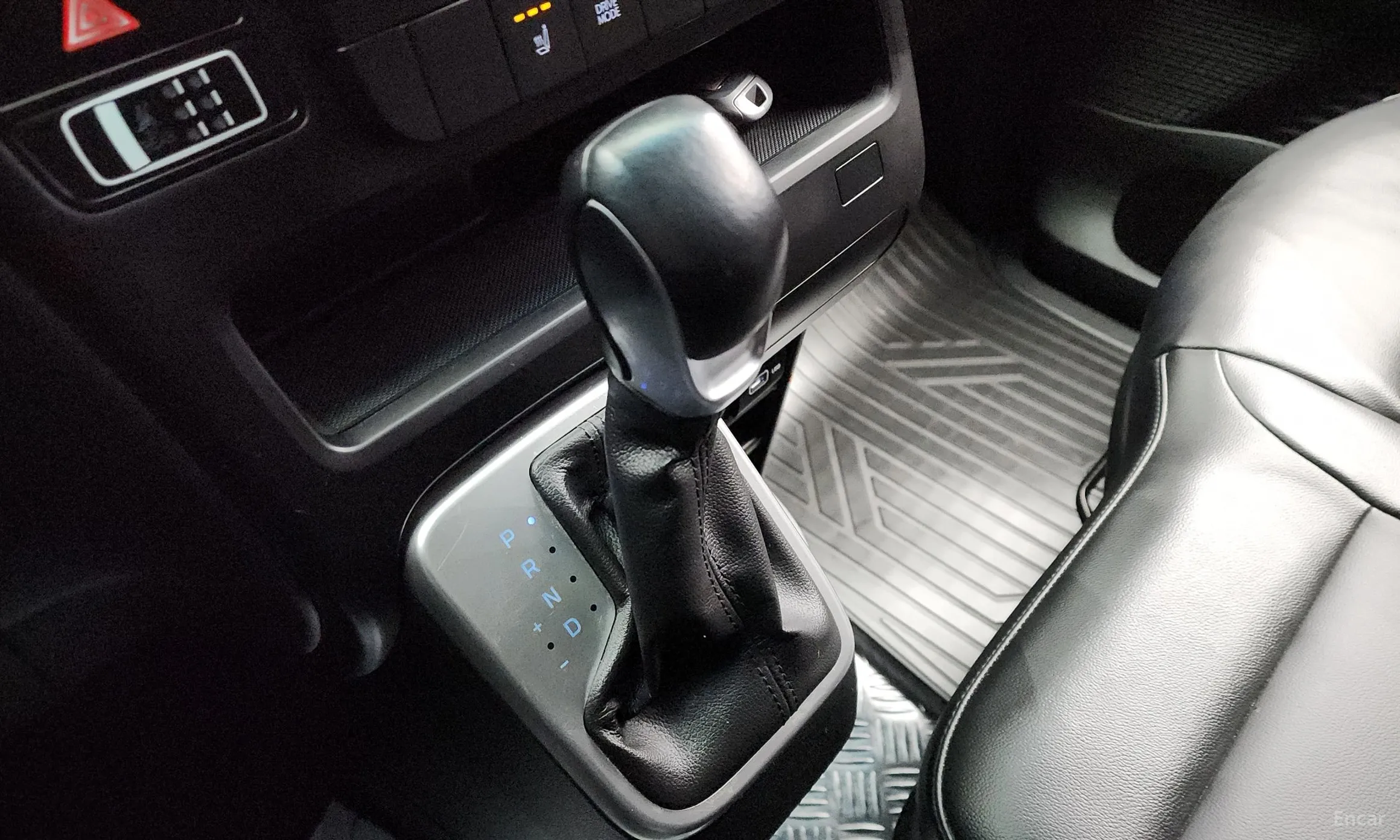 Hyundai Staria превью 9