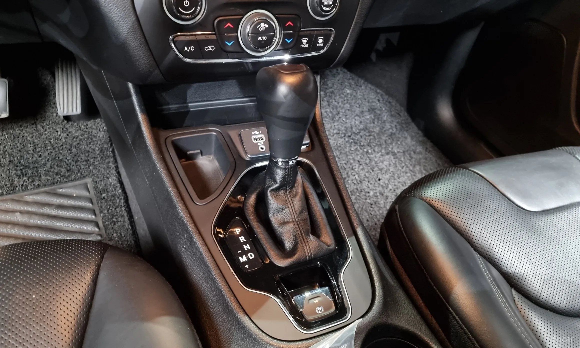 Jeep Cherokee (KL) превью 9
