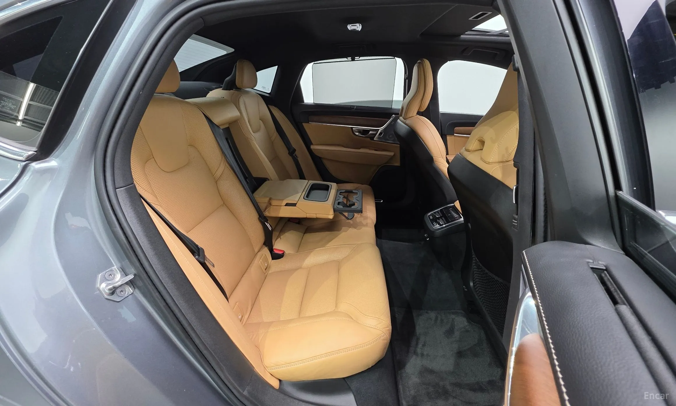 Volvo S90 превью 19