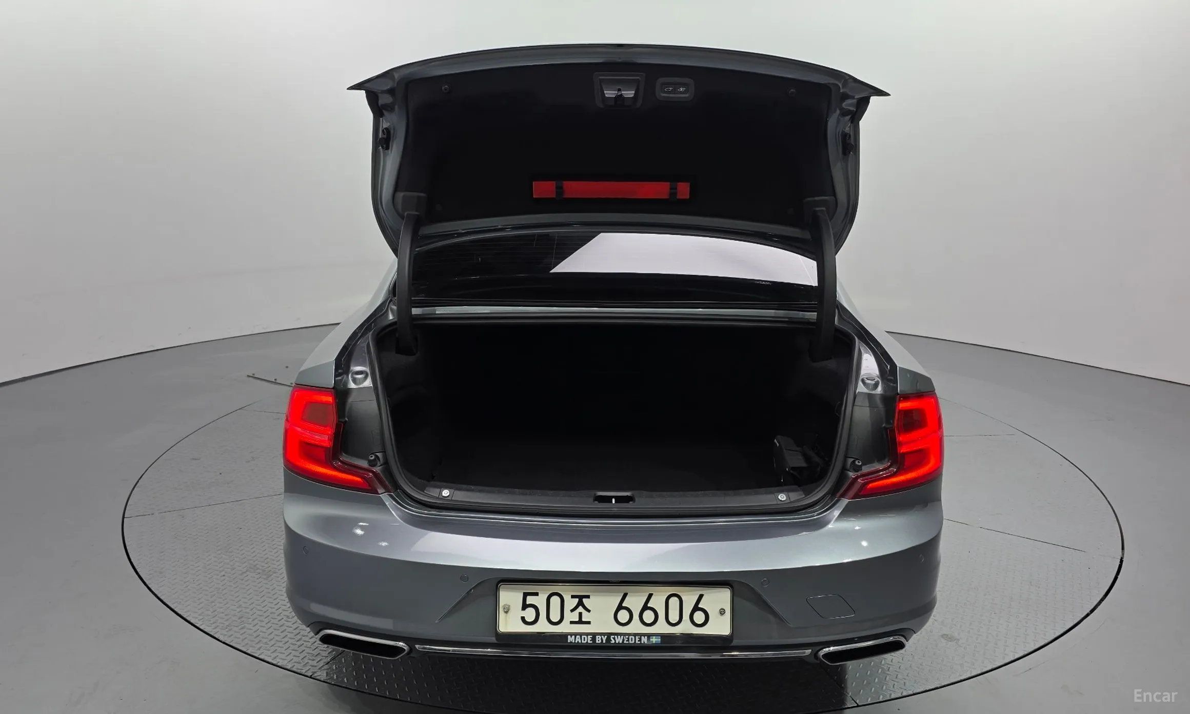 Volvo S90 превью 20