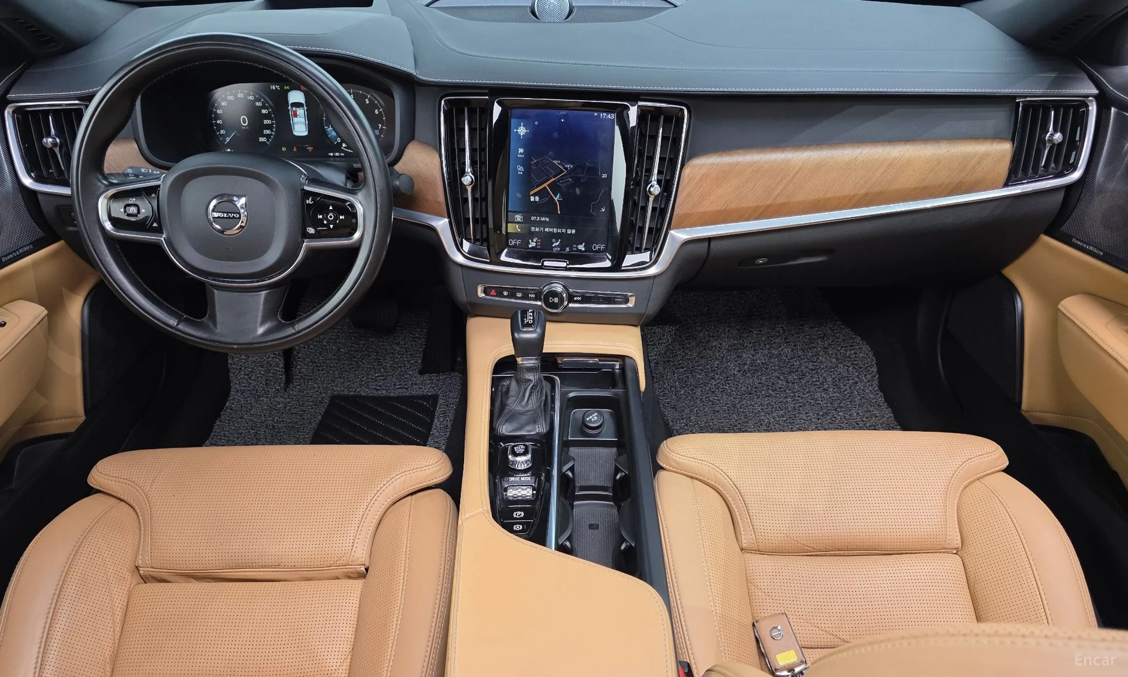 Volvo S90 превью 7