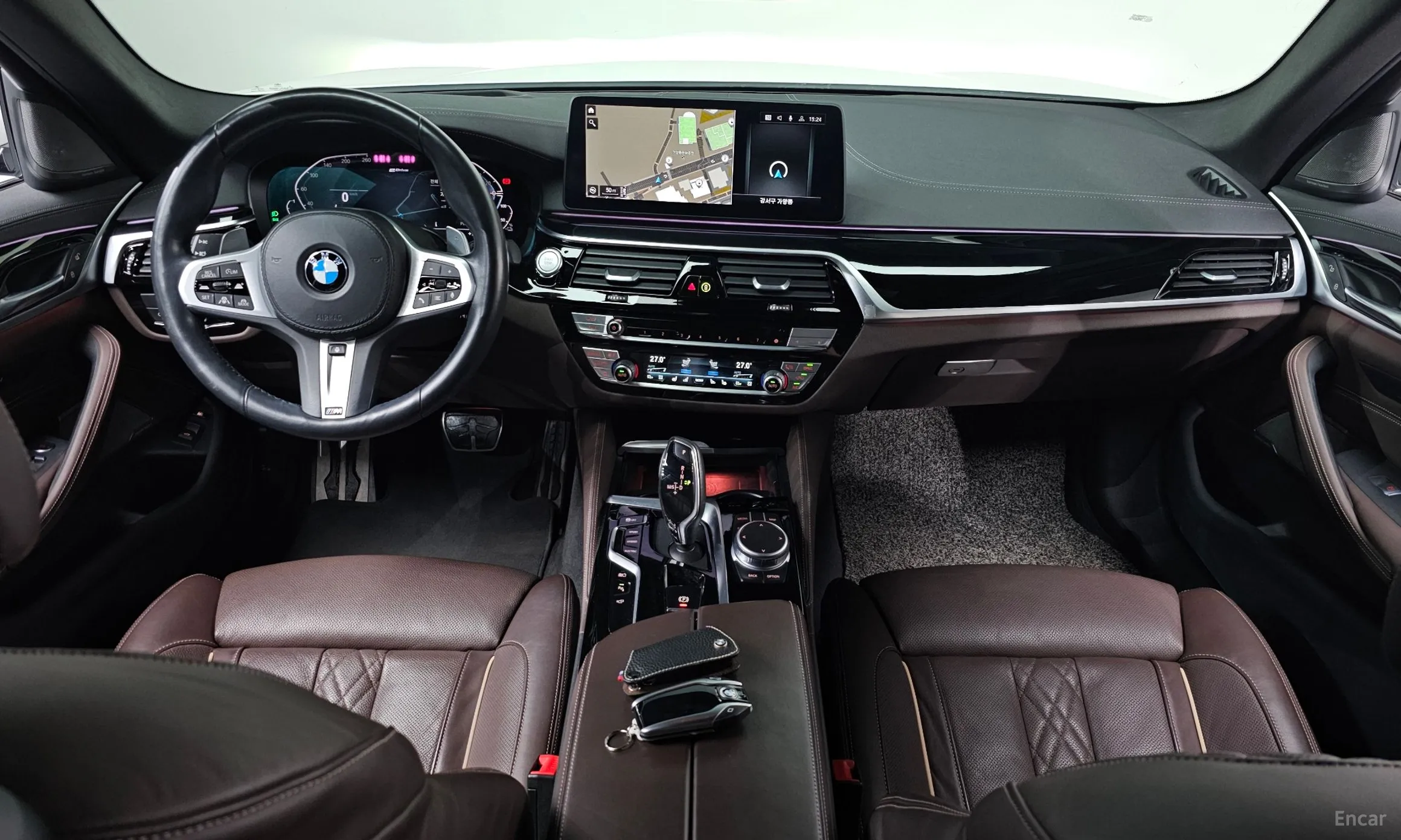 BMW 5 Series (G30) превью 7