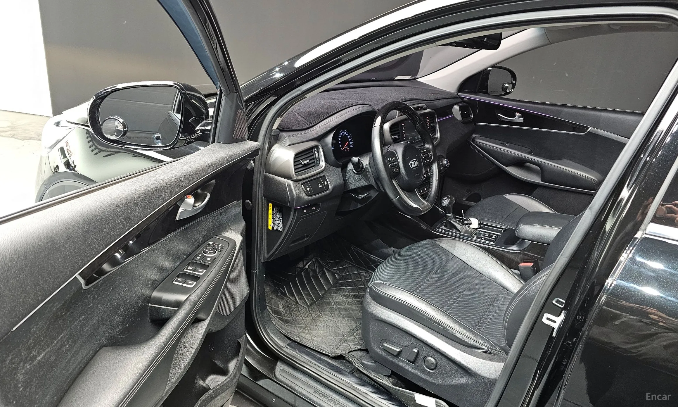Kia Sorento превью 10